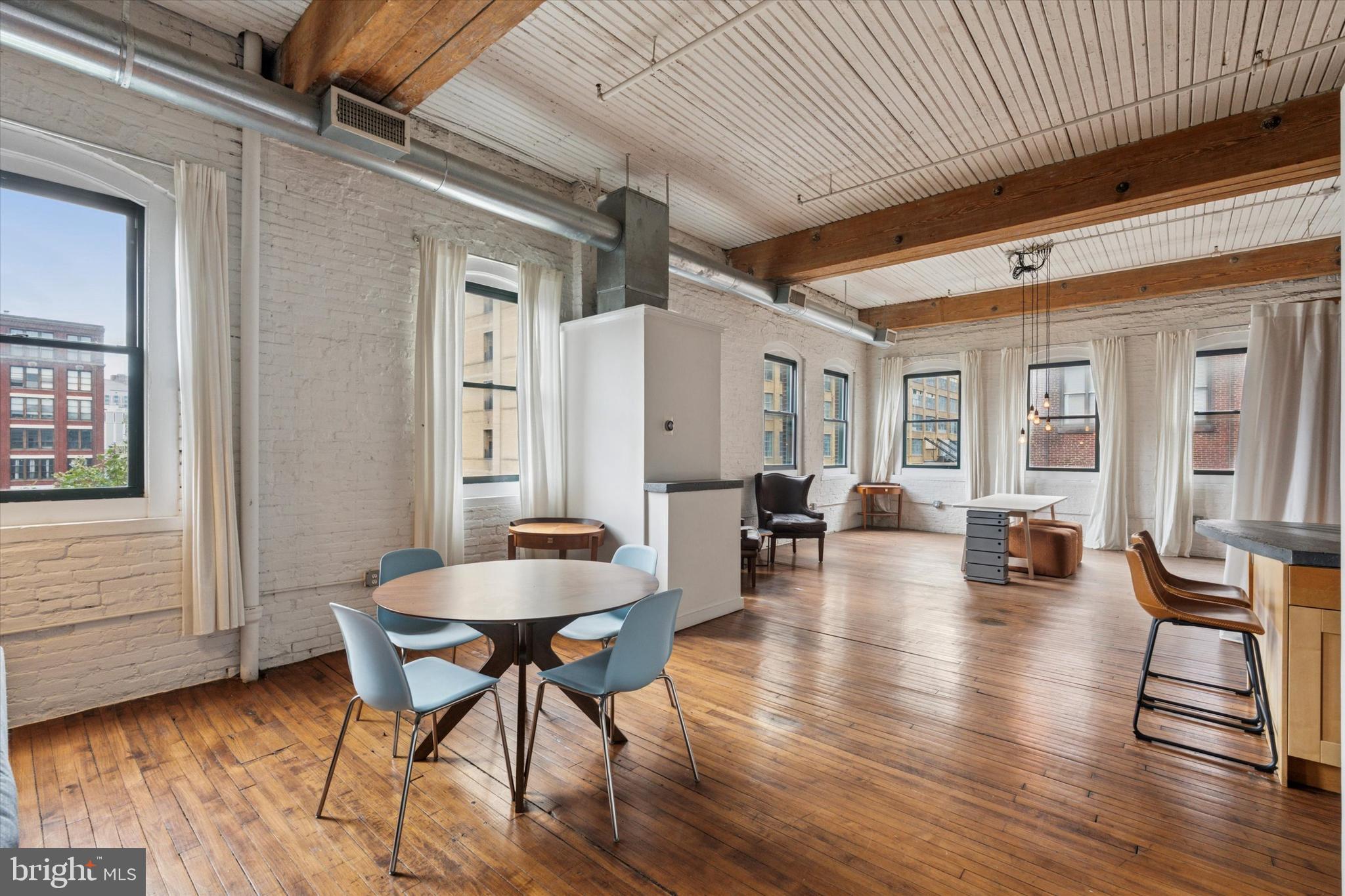 LOFT DISTRICT - Residential Lease