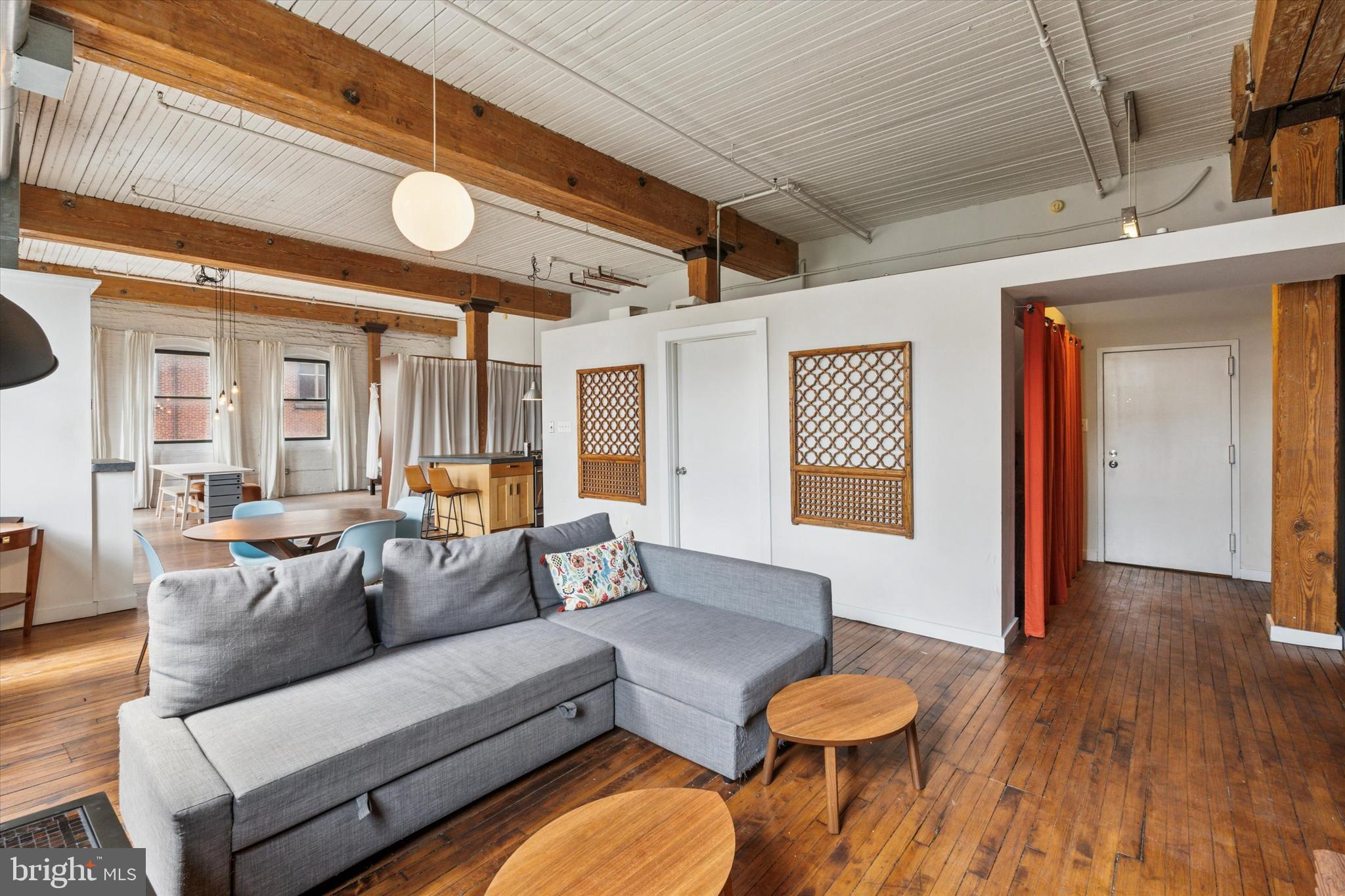 LOFT DISTRICT - Residential Lease