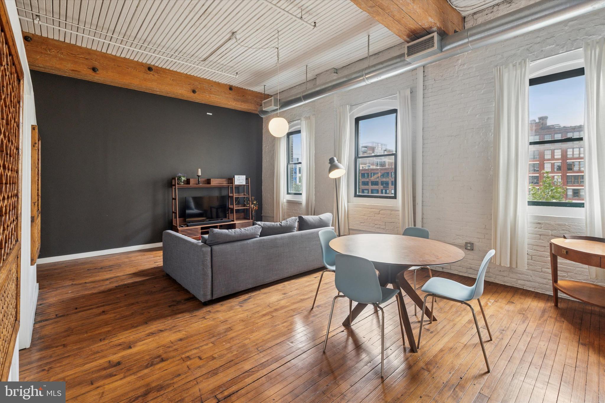 LOFT DISTRICT - Residential Lease
