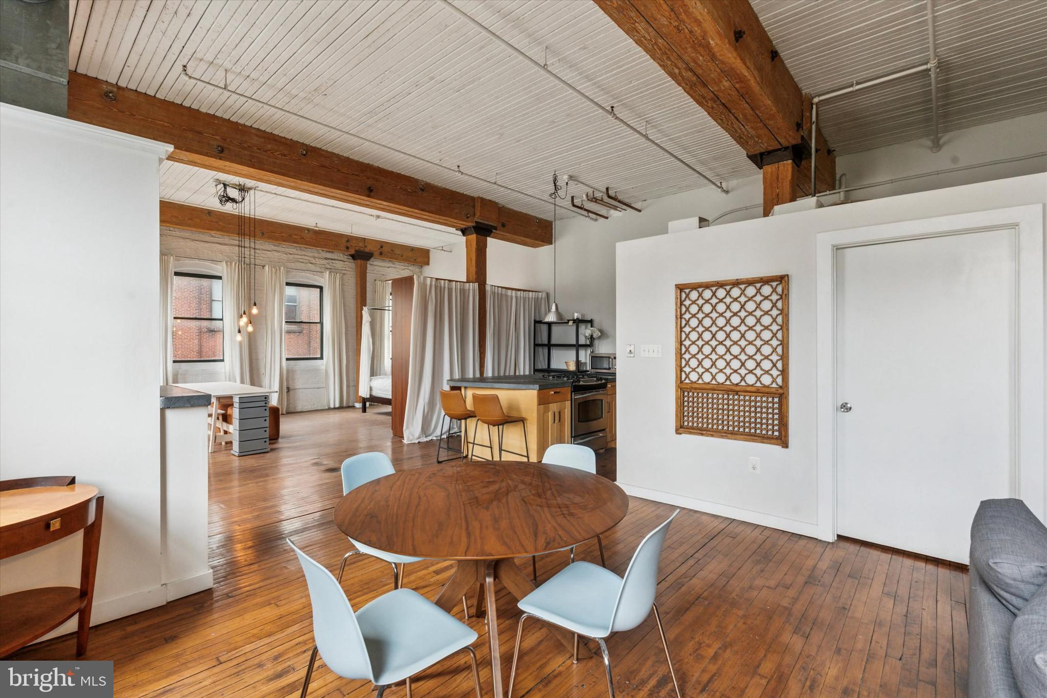 LOFT DISTRICT - Residential Lease