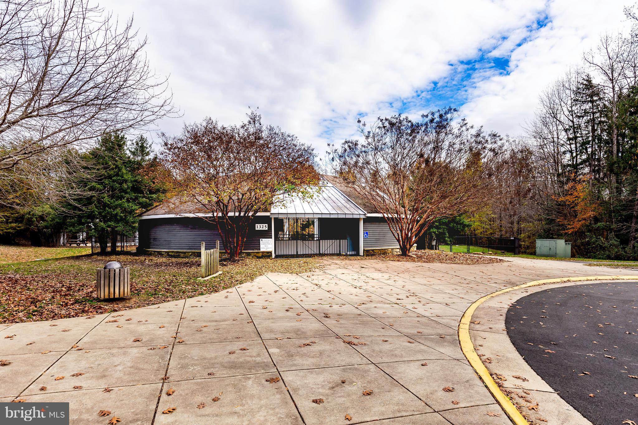 SUTTON RIDGE - Residential