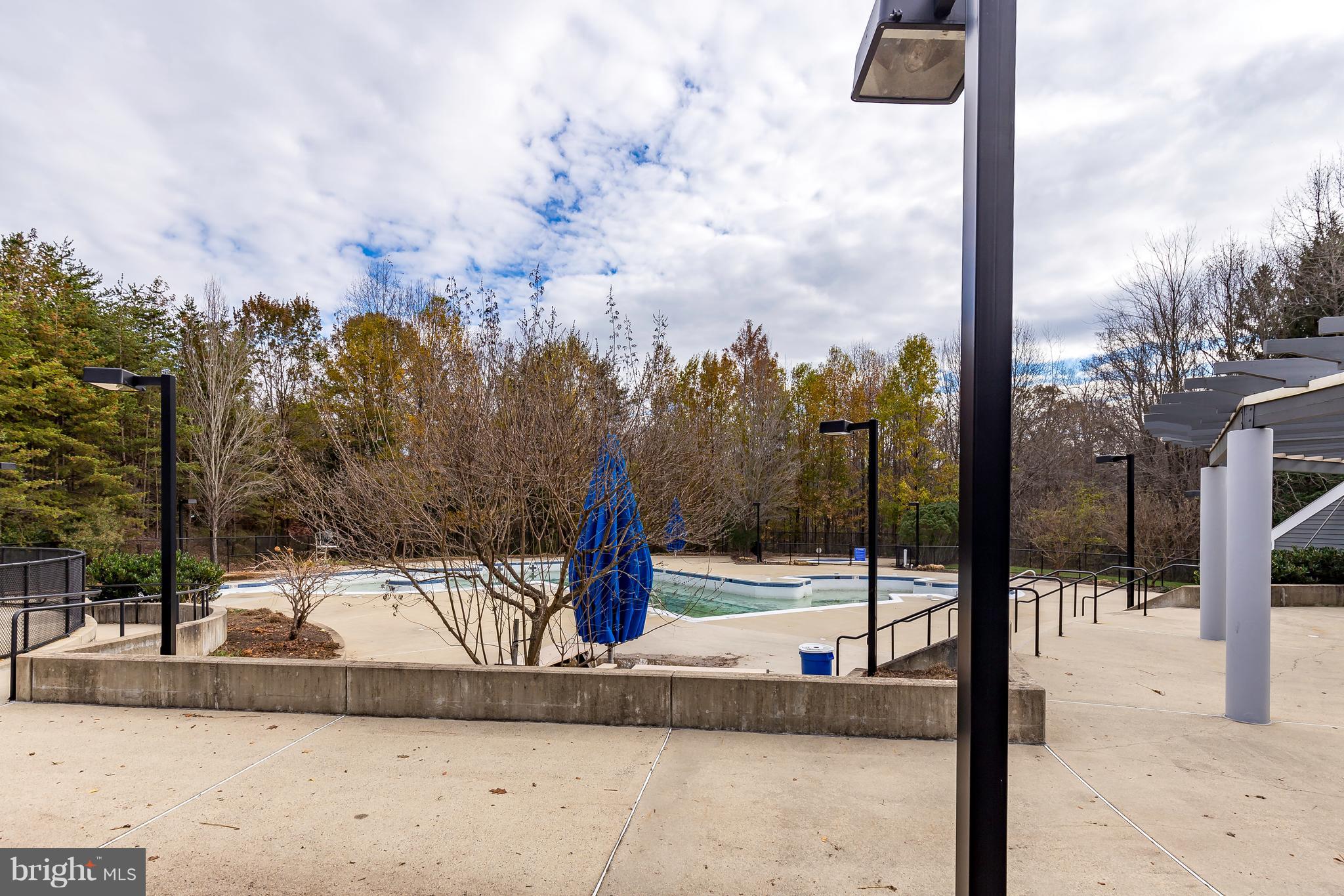 SUTTON RIDGE - Residential