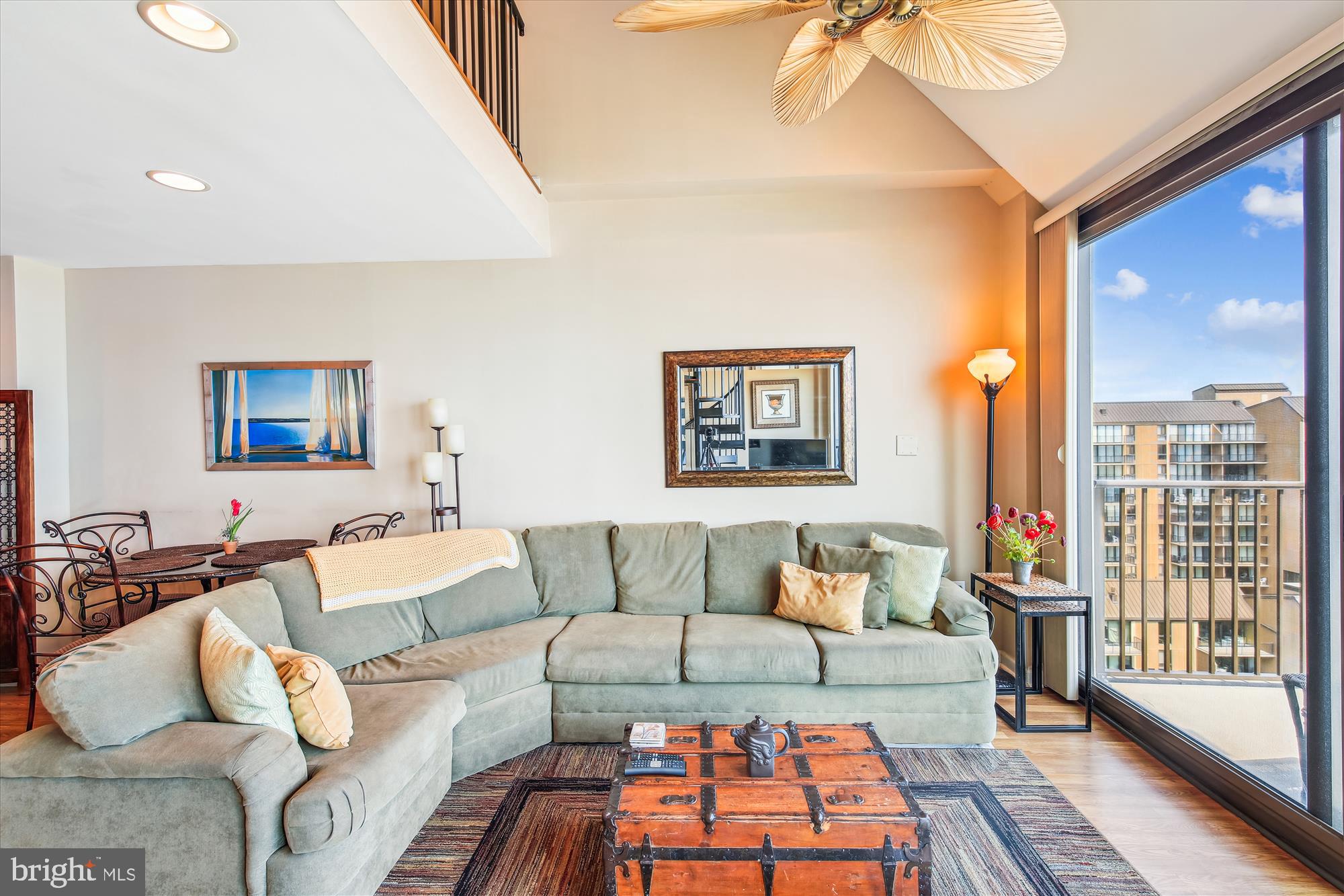 SEA COLONY EAST - Residential