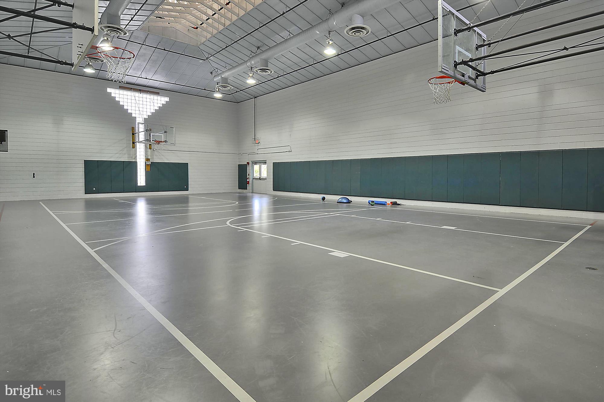 SEA COLONY EAST - Residential