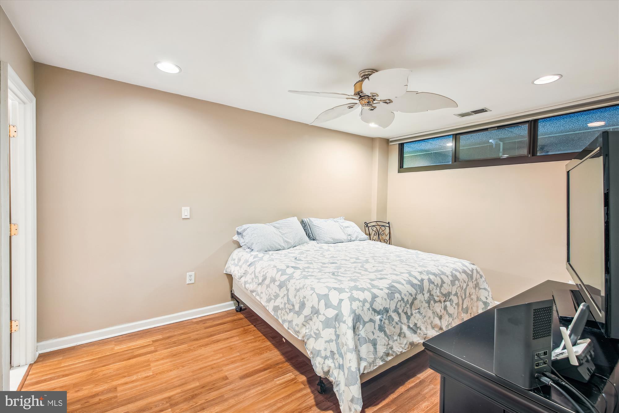 SEA COLONY EAST - Residential