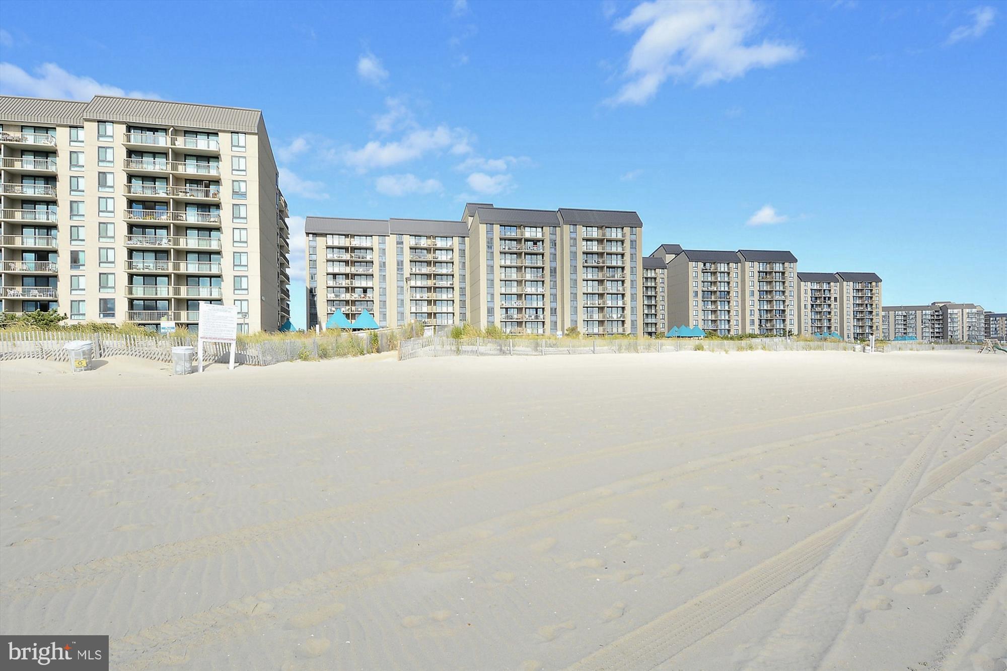 SEA COLONY EAST - Residential