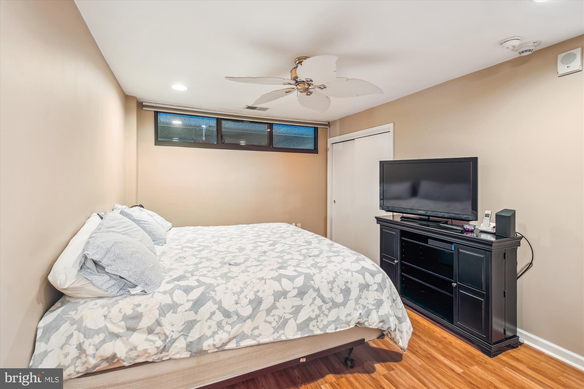 SEA COLONY EAST - Residential