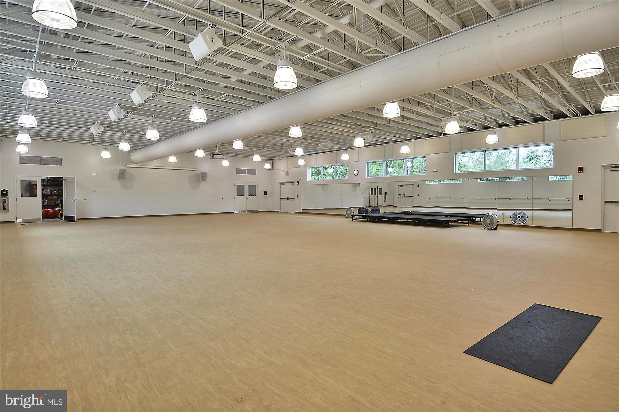 SEA COLONY EAST - Residential