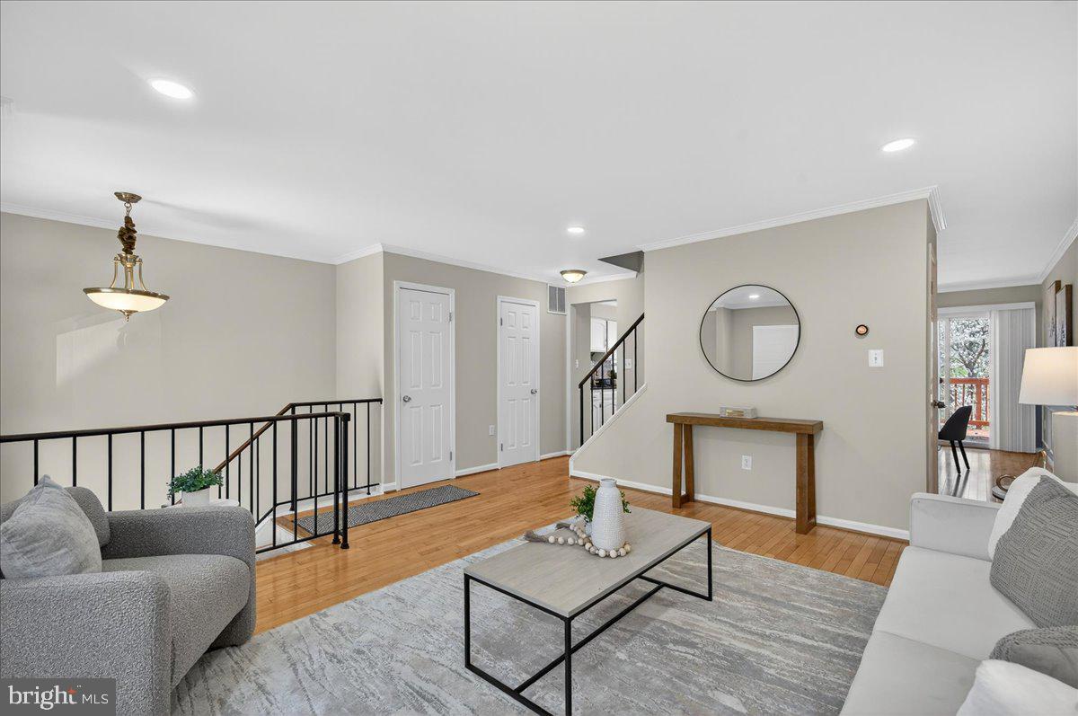 6163 FOREST CREEK LANE