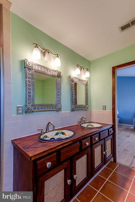 LANDINGS AT PINEY POINT - Residential