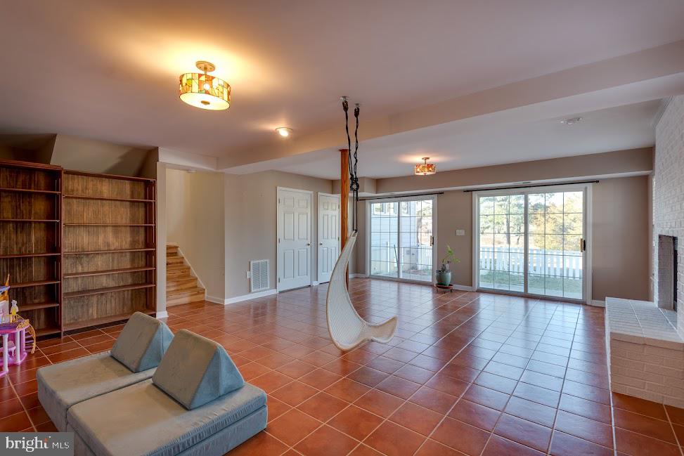 LANDINGS AT PINEY POINT - Residential