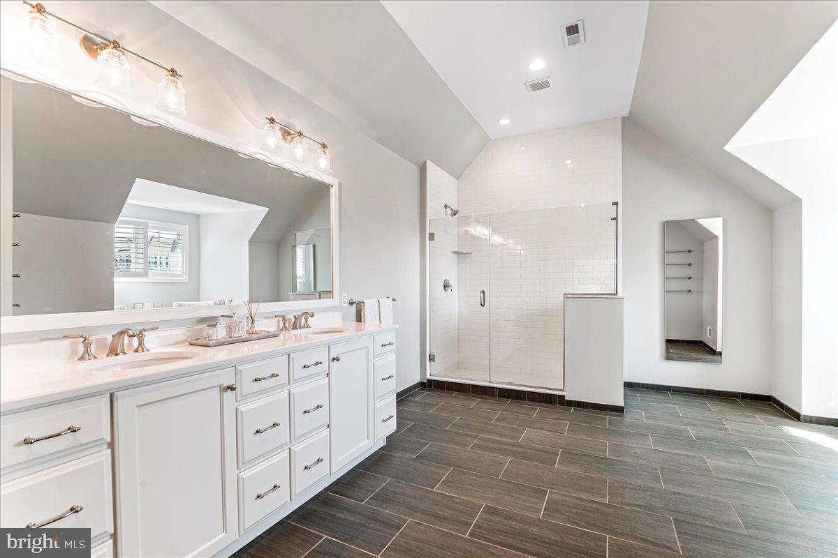 LISETER - Residential