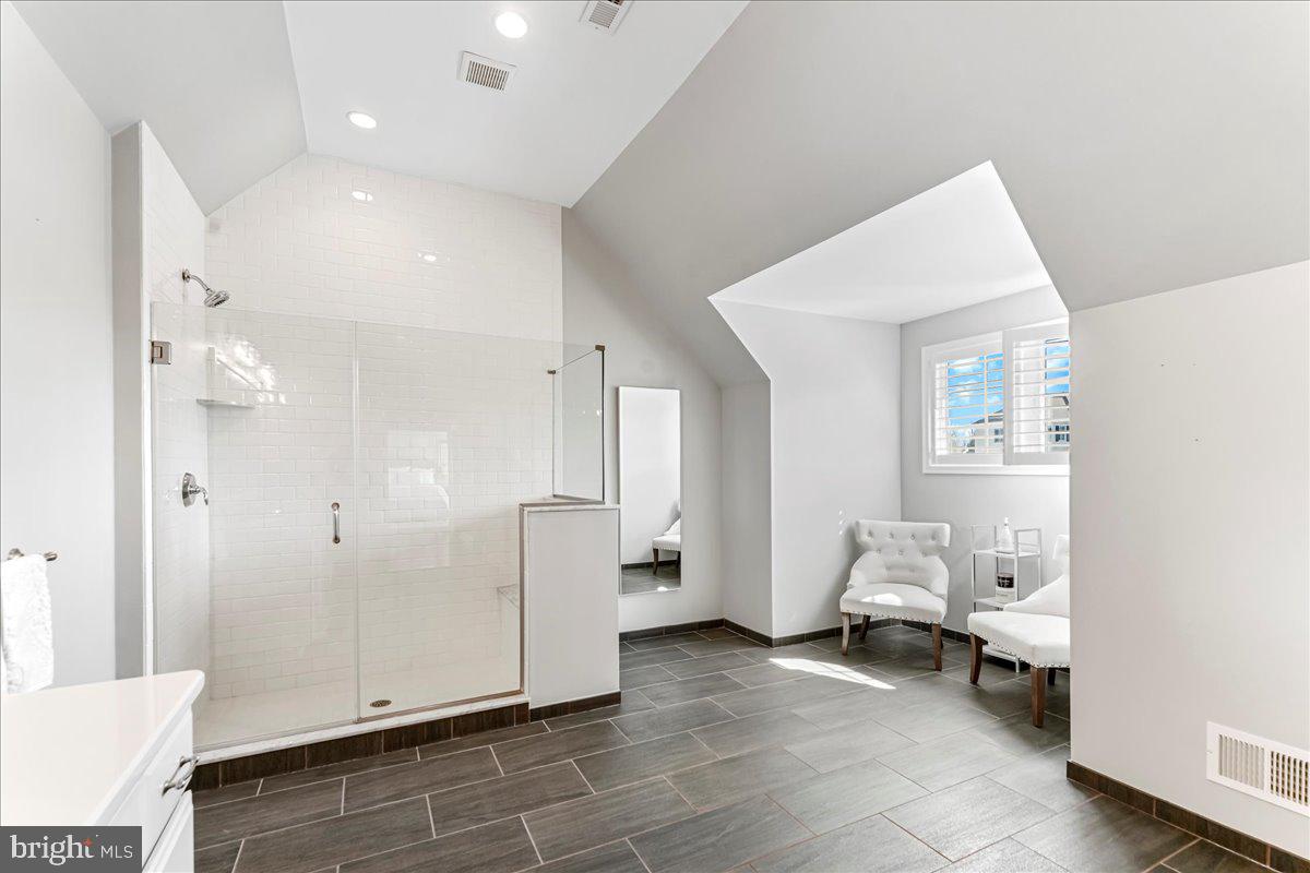 LISETER - Residential