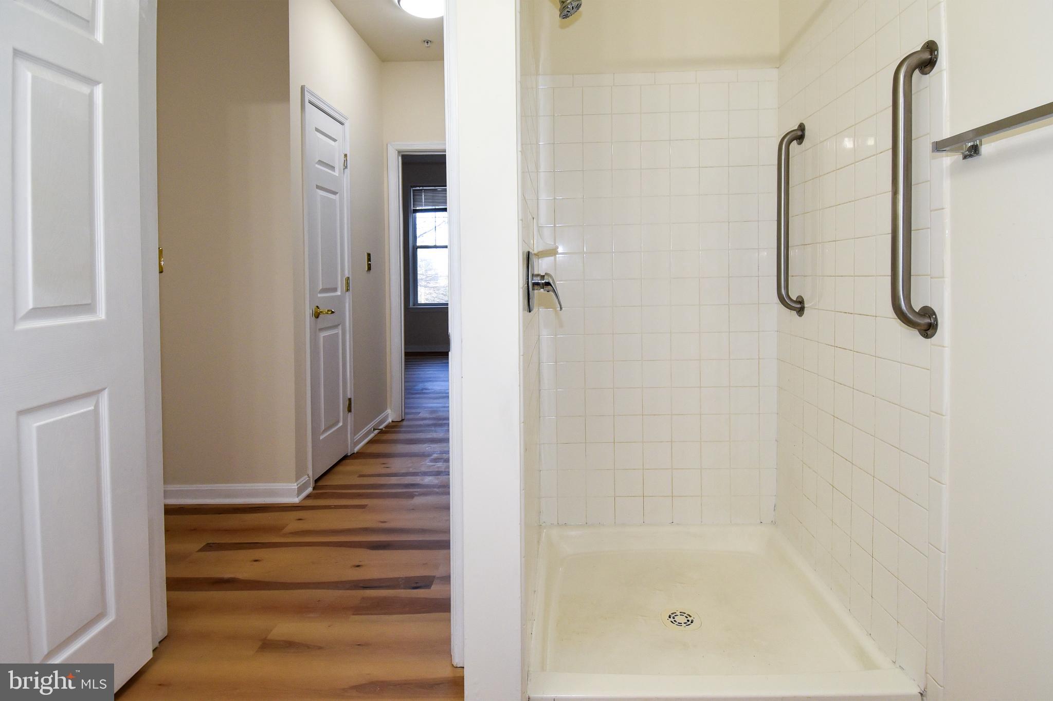 KINGSVIEW VILLAGE - Residential