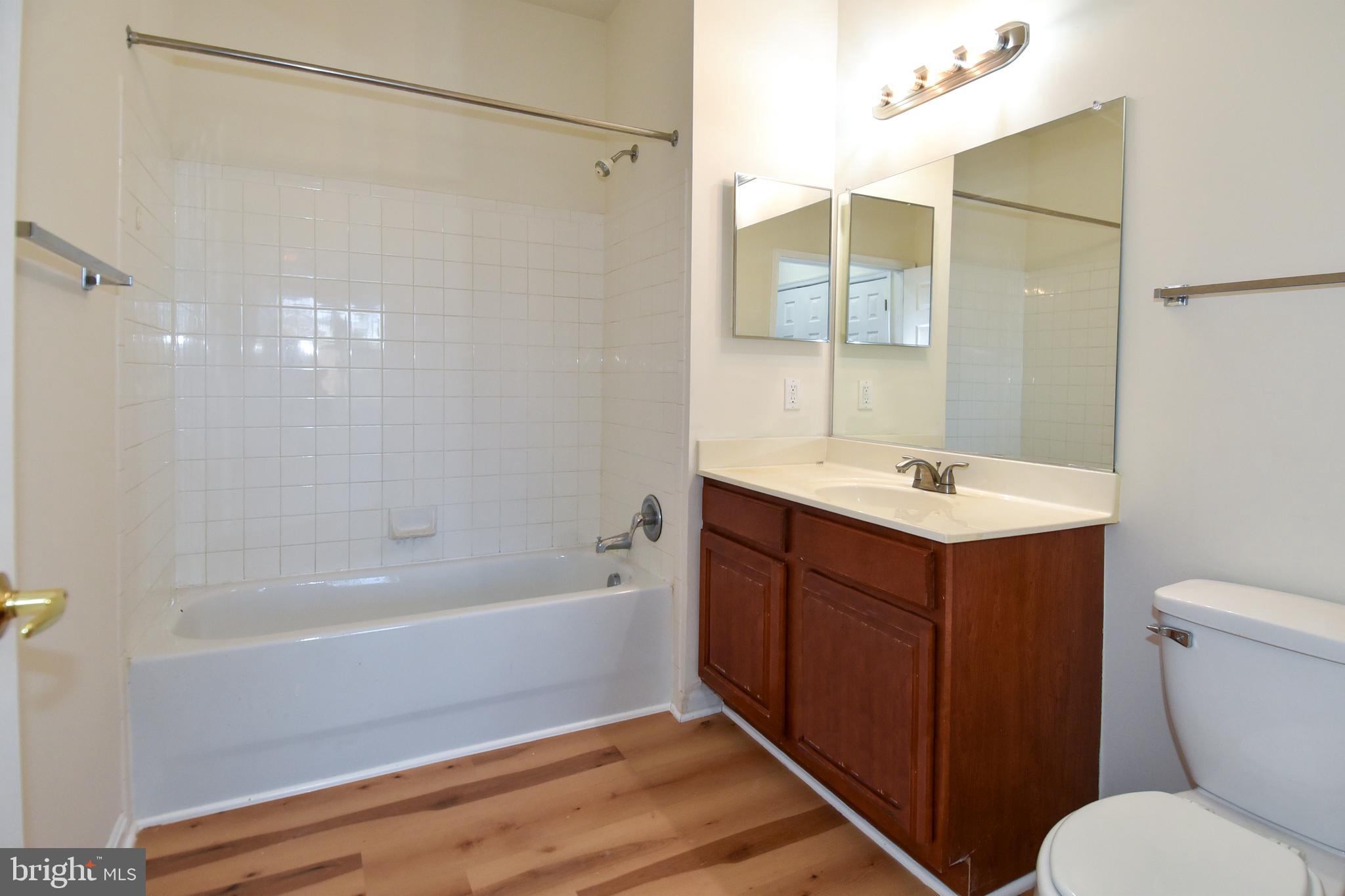 KINGSVIEW VILLAGE - Residential