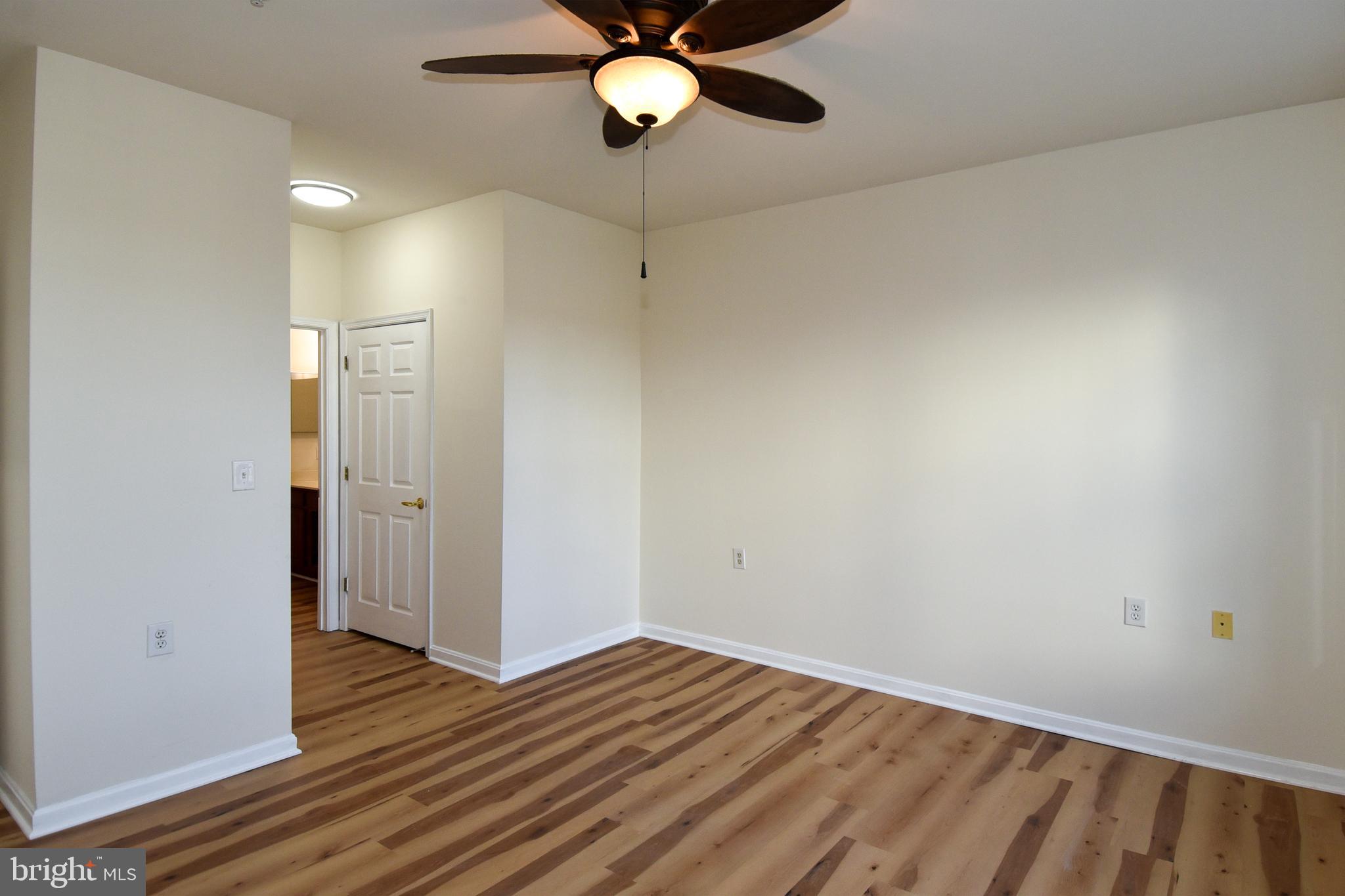 KINGSVIEW VILLAGE - Residential