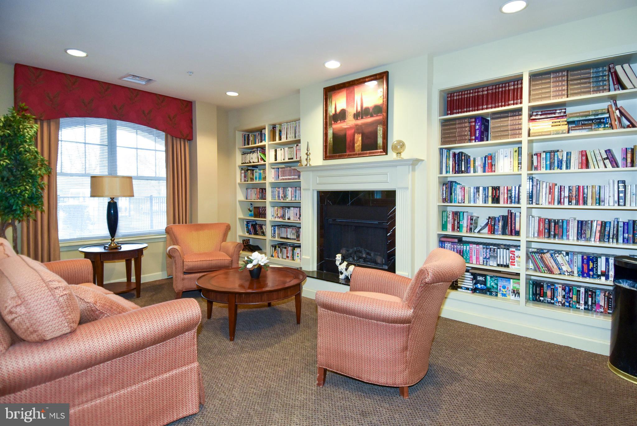 KINGSVIEW VILLAGE - Residential