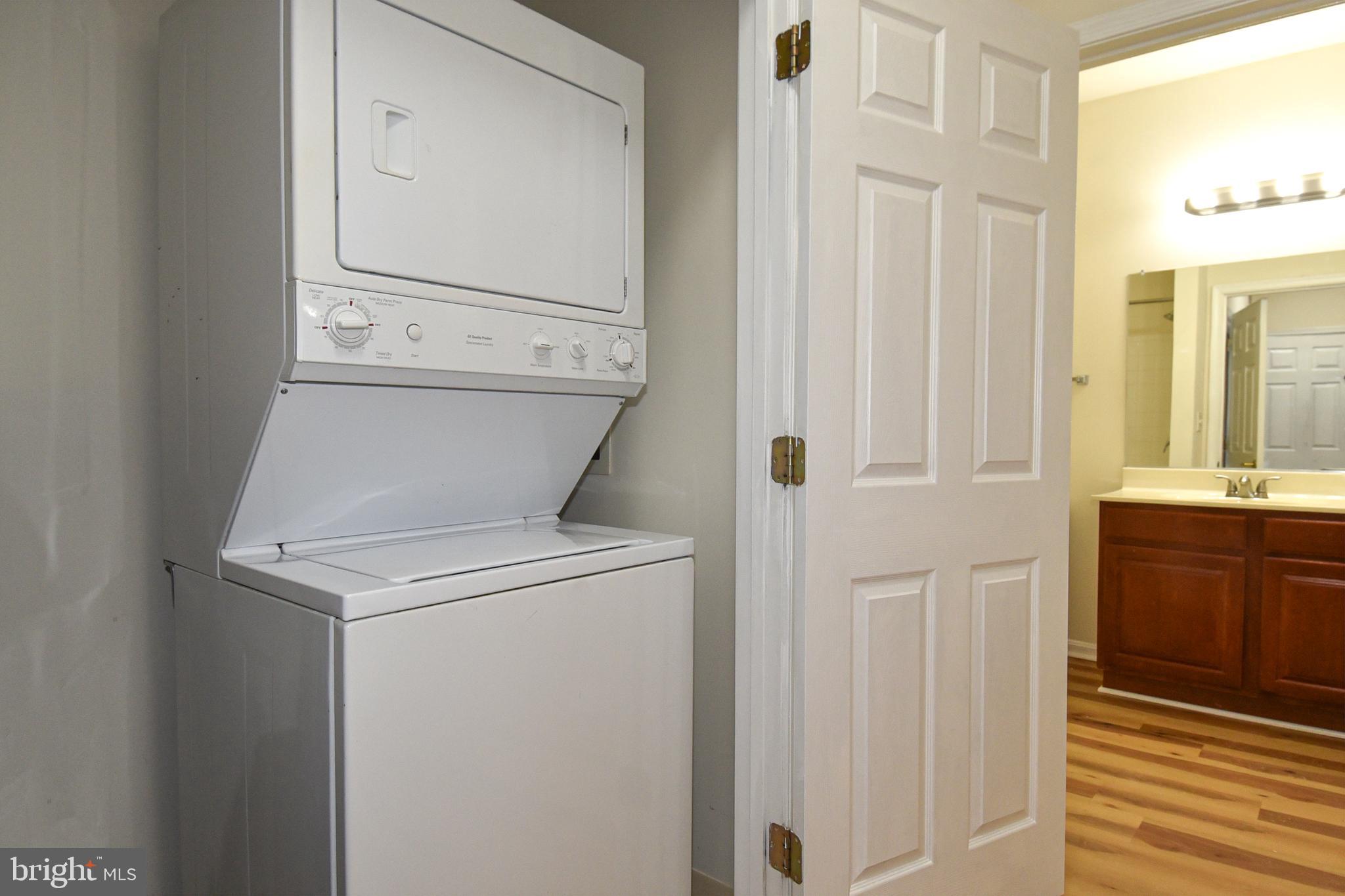 KINGSVIEW VILLAGE - Residential