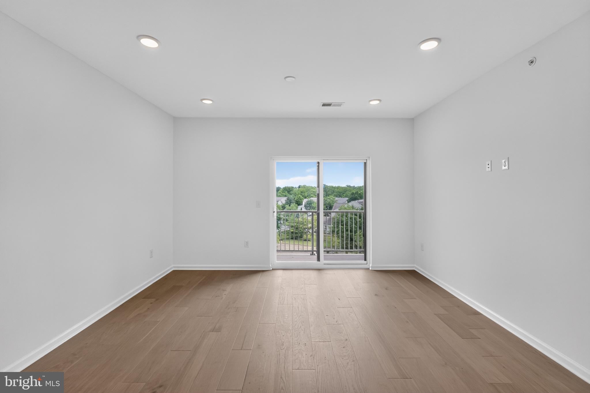 431 WASHINGTON STREET 2110 JADWIN