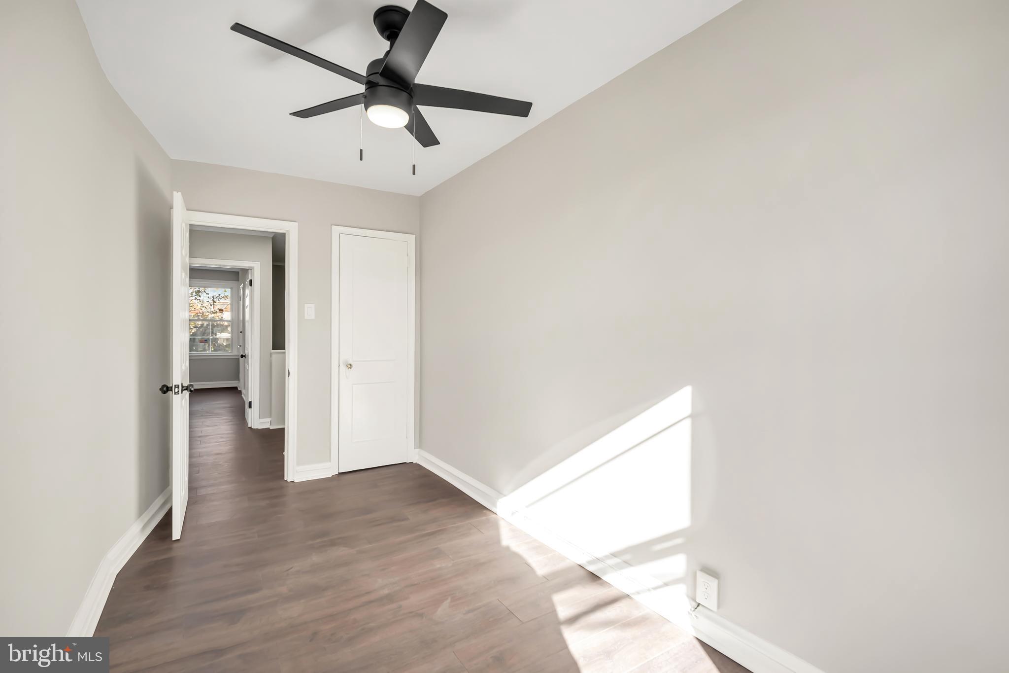 OXFORD CIRCLE - Residential