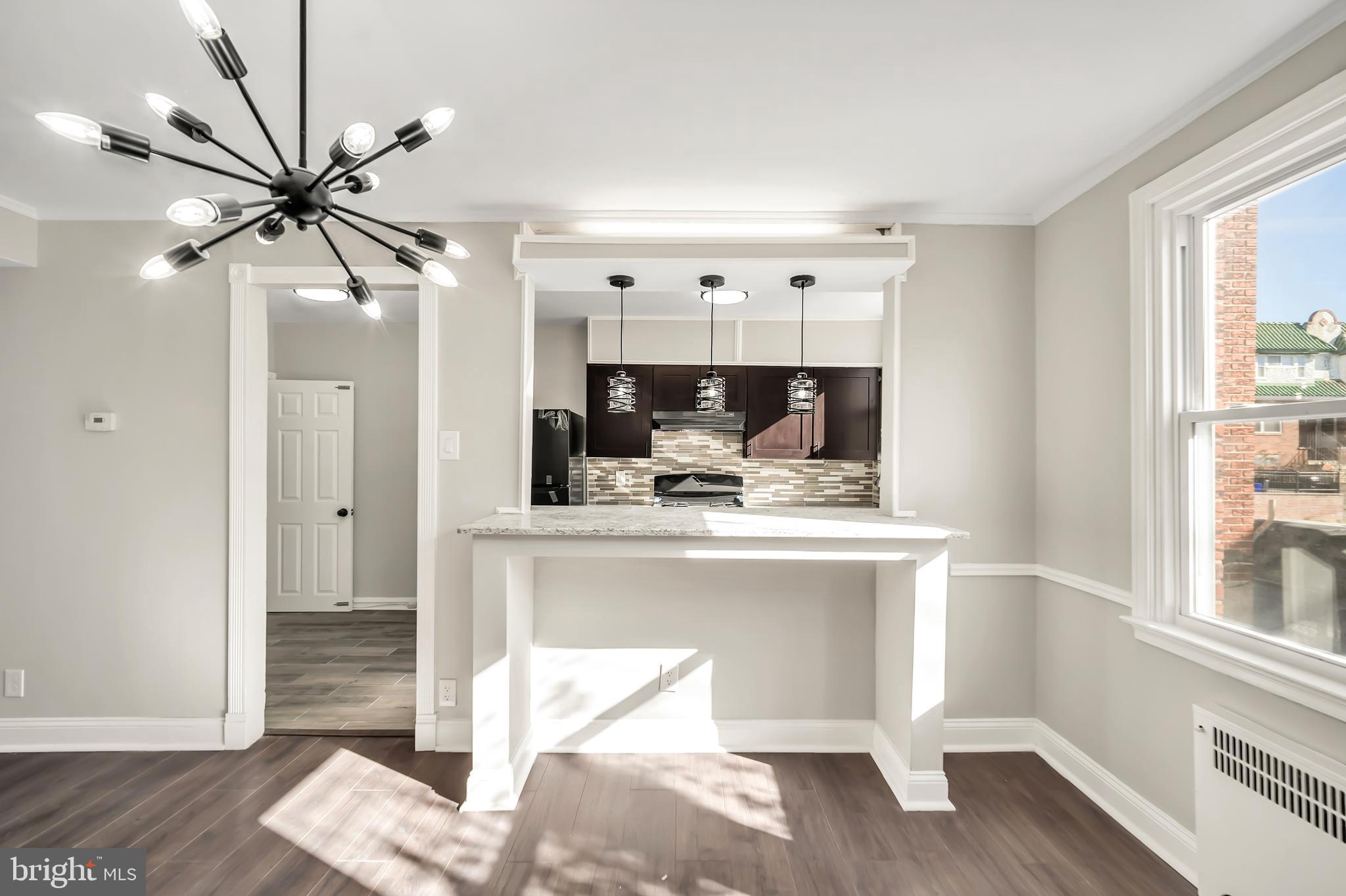 OXFORD CIRCLE - Residential