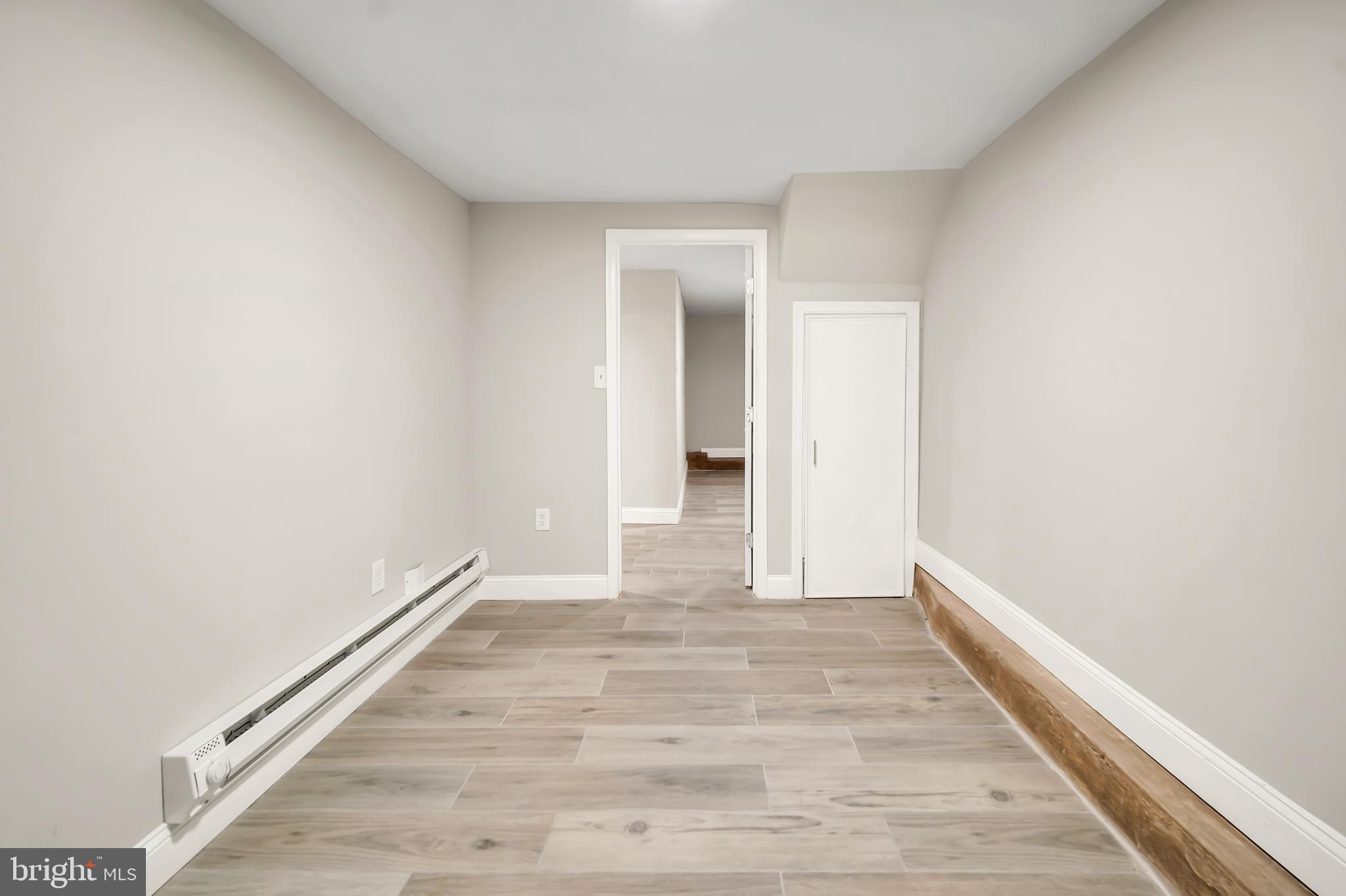 OXFORD CIRCLE - Residential