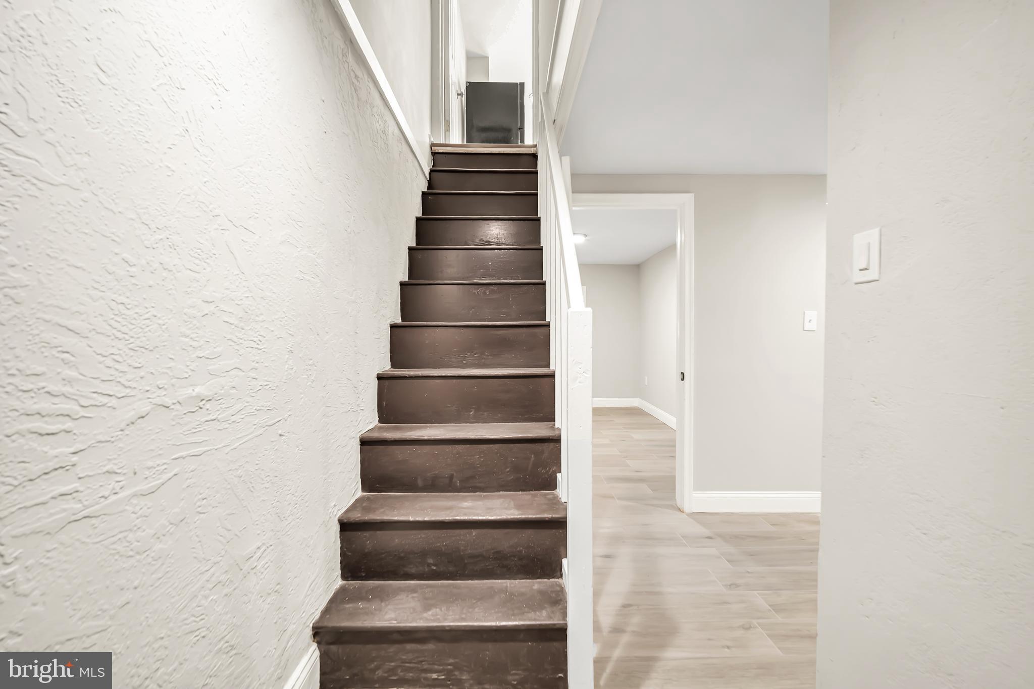 OXFORD CIRCLE - Residential