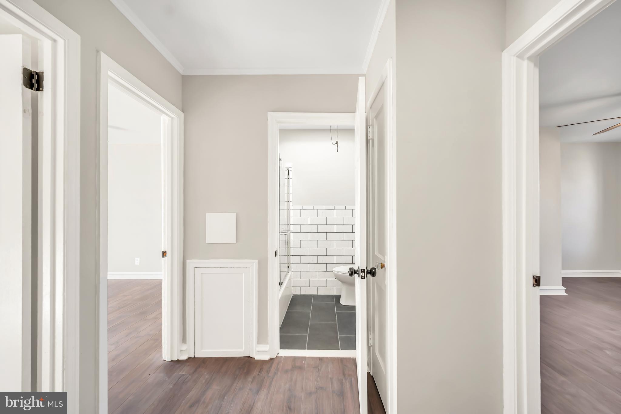 OXFORD CIRCLE - Residential