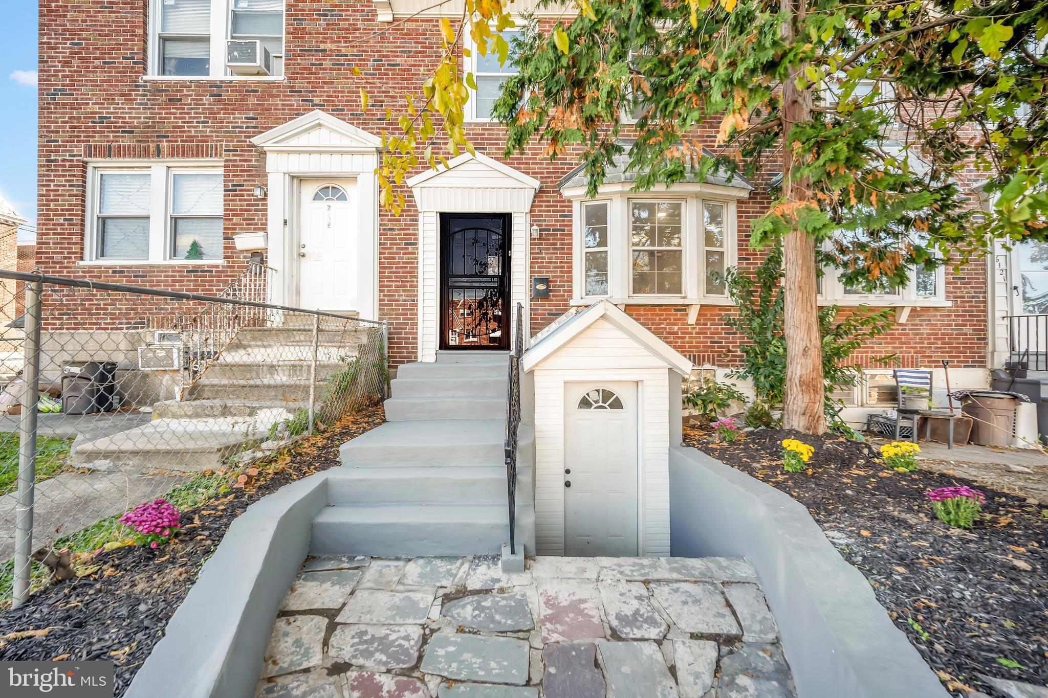 OXFORD CIRCLE - Residential