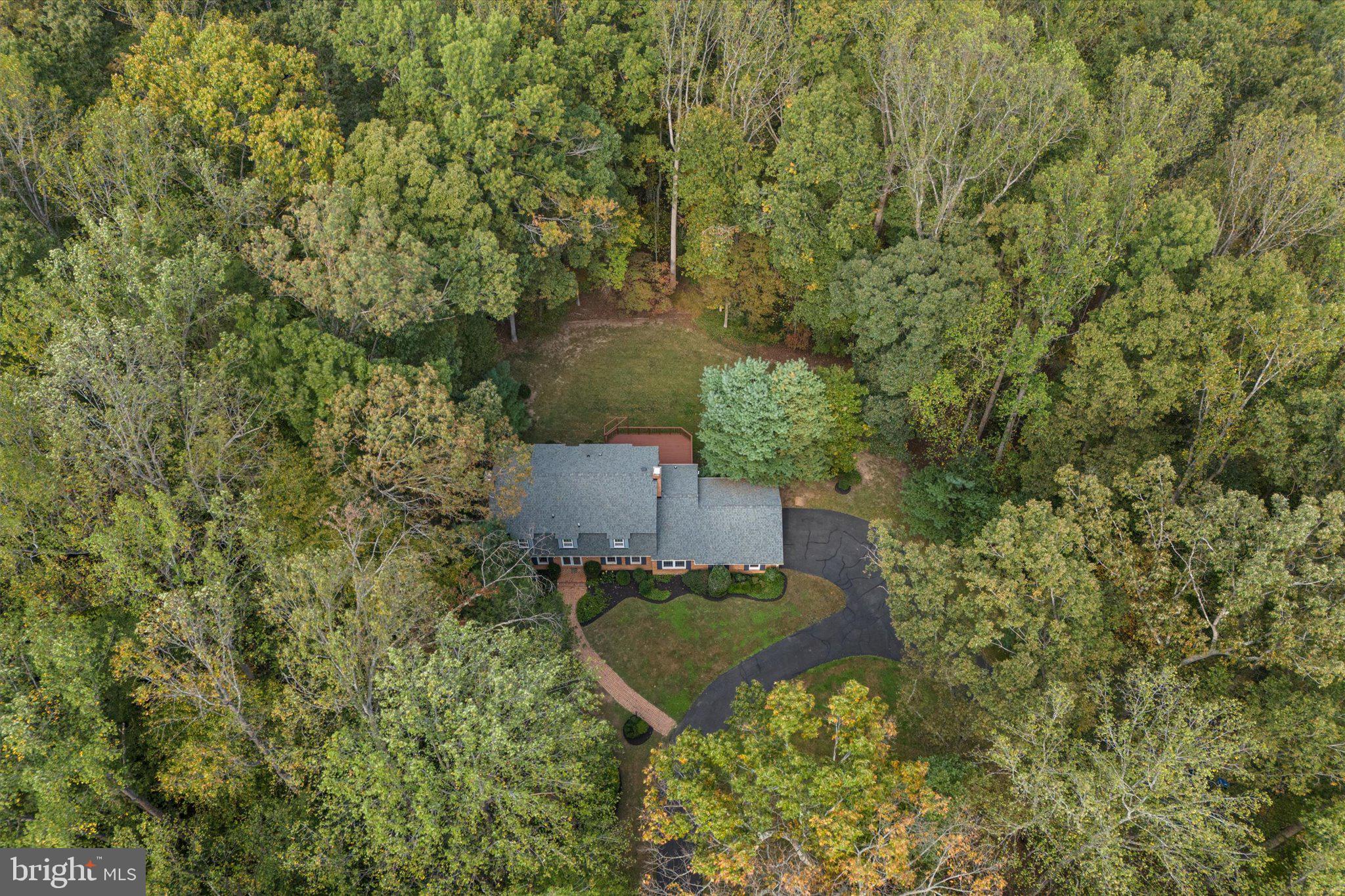 THE ENGLISH HILLS - Residential