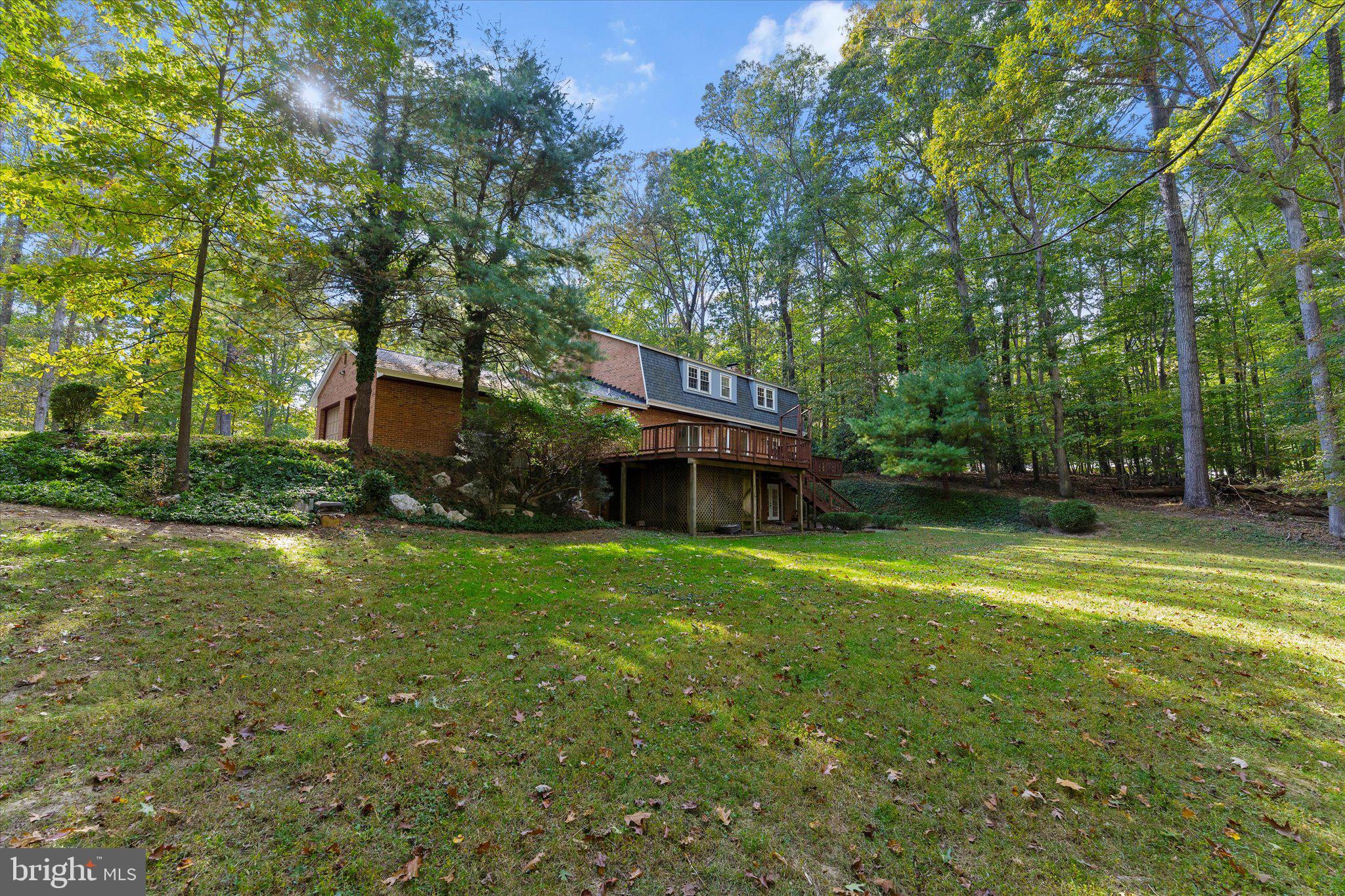 THE ENGLISH HILLS - Residential