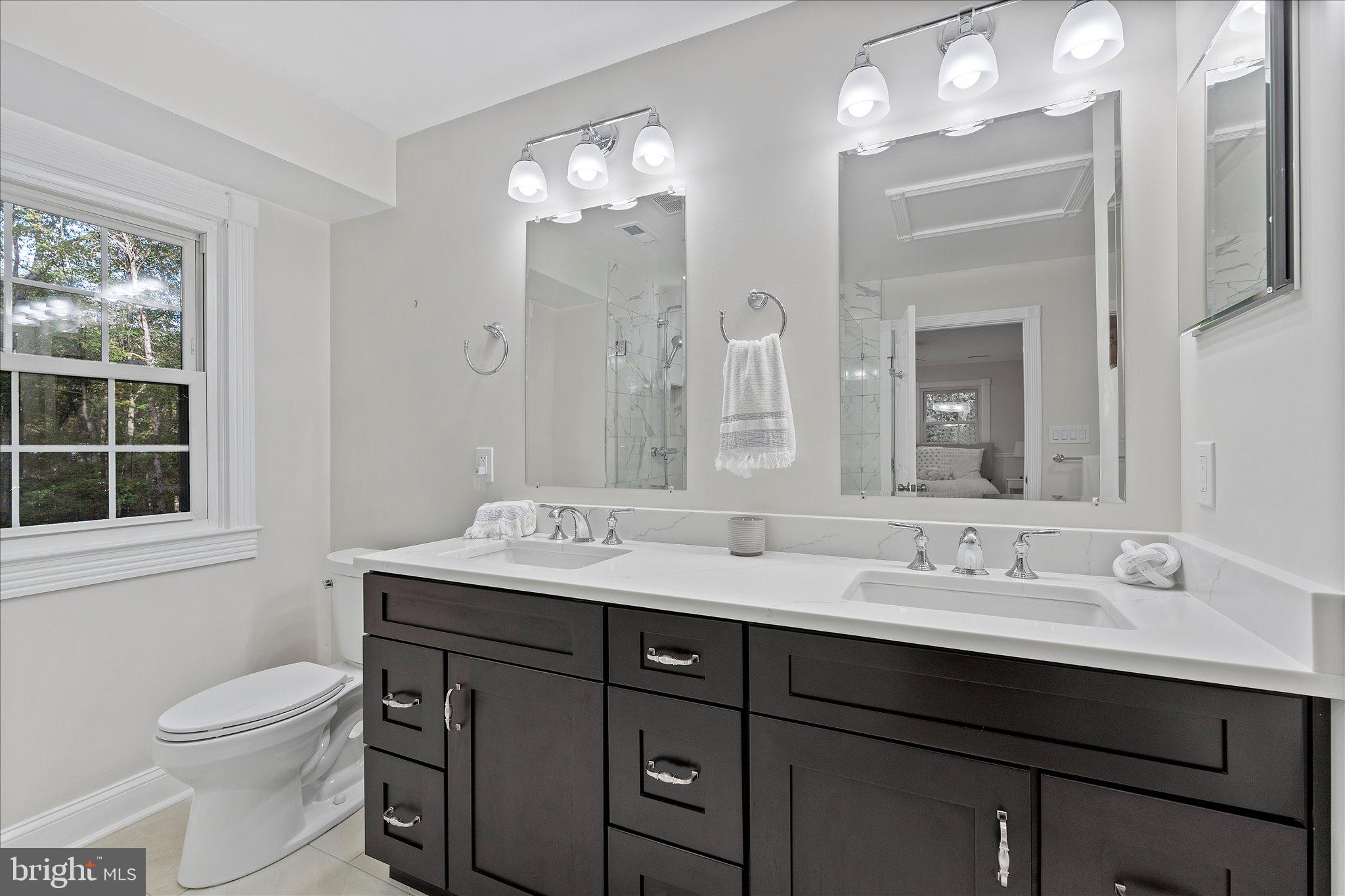 THE ENGLISH HILLS - Residential