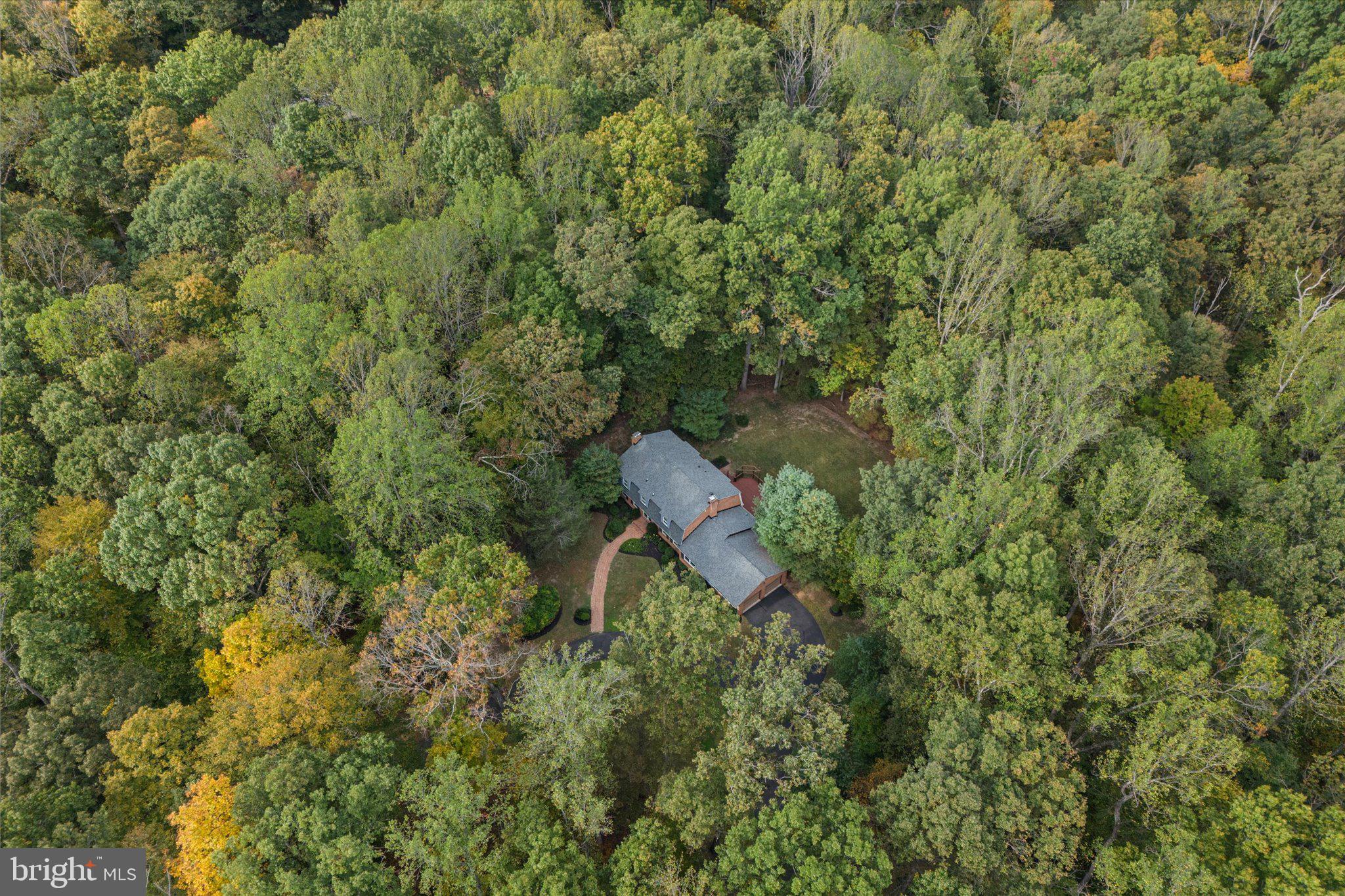 THE ENGLISH HILLS - Residential