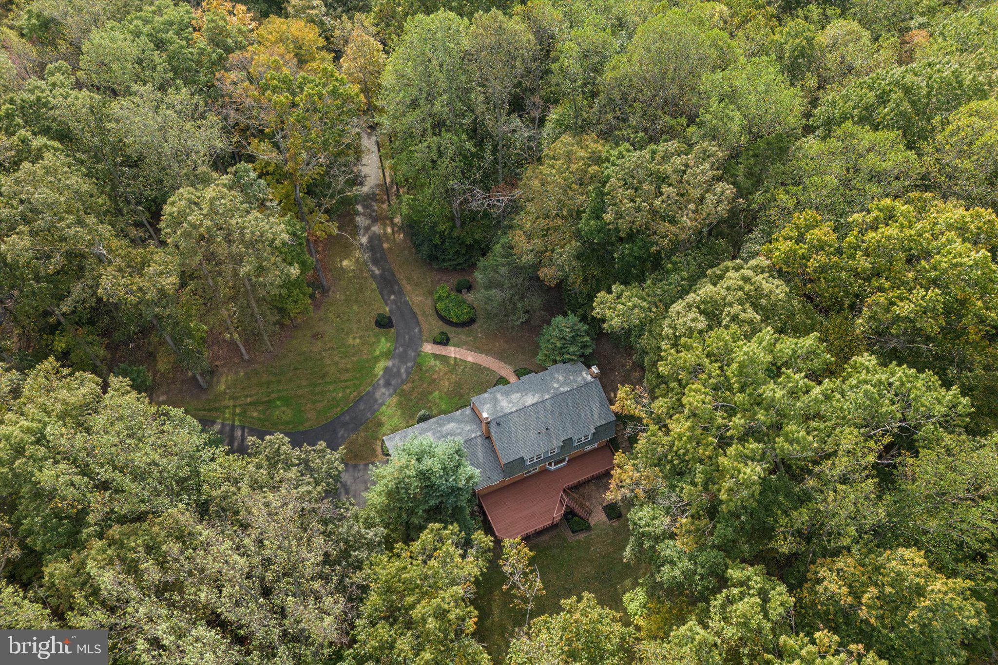 THE ENGLISH HILLS - Residential