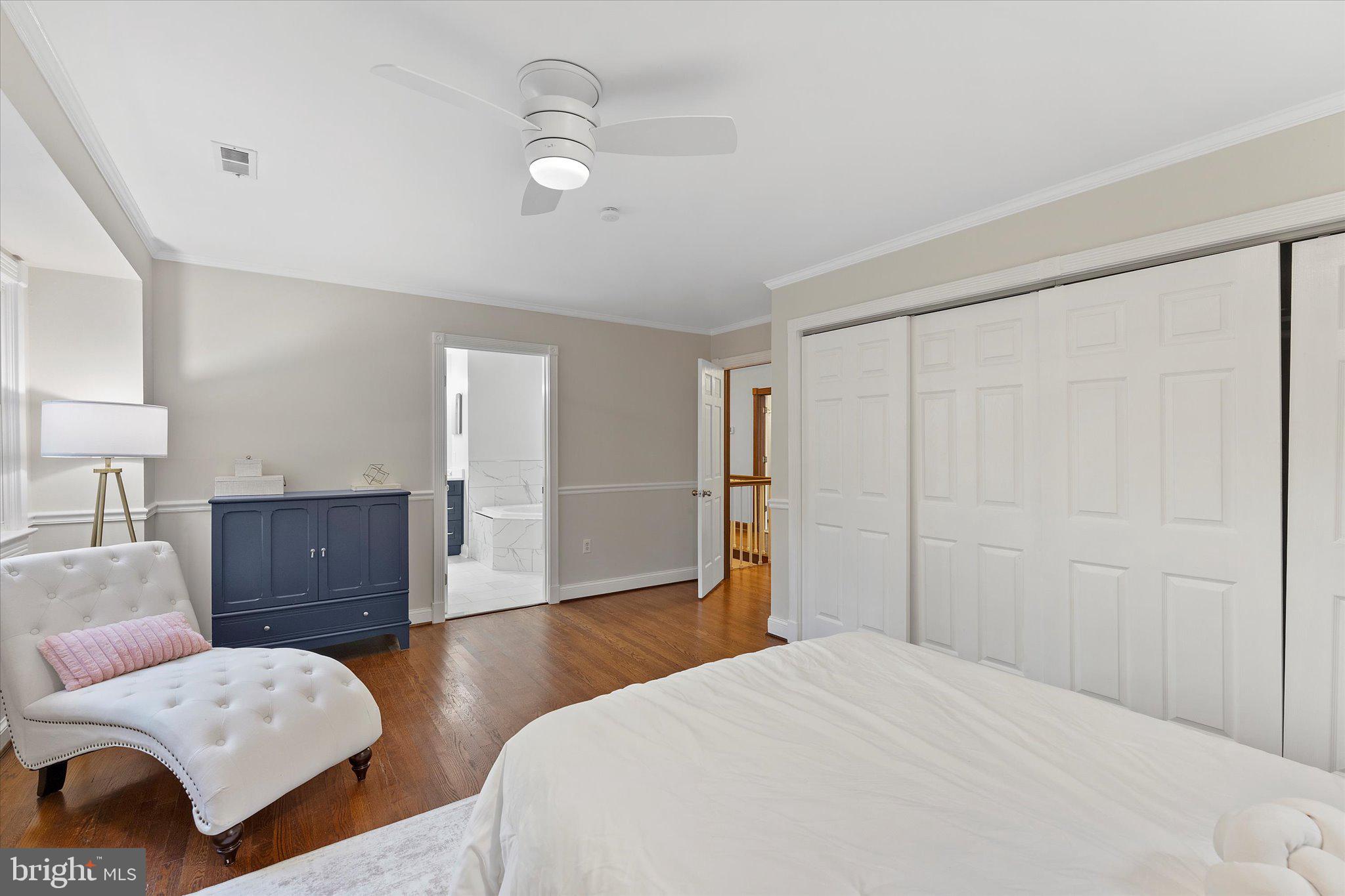 THE ENGLISH HILLS - Residential