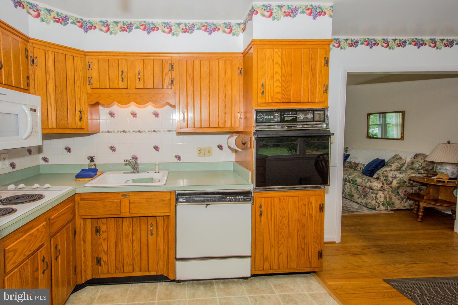 PRIDE VILLAGE - Residential