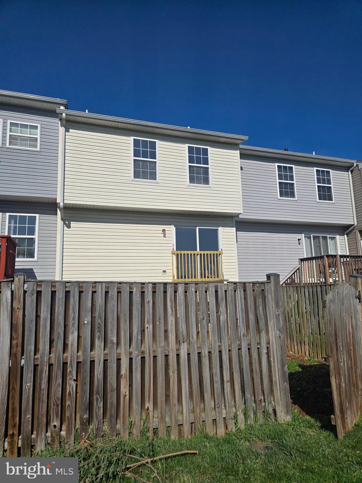 COUNTY GREEN - Residential