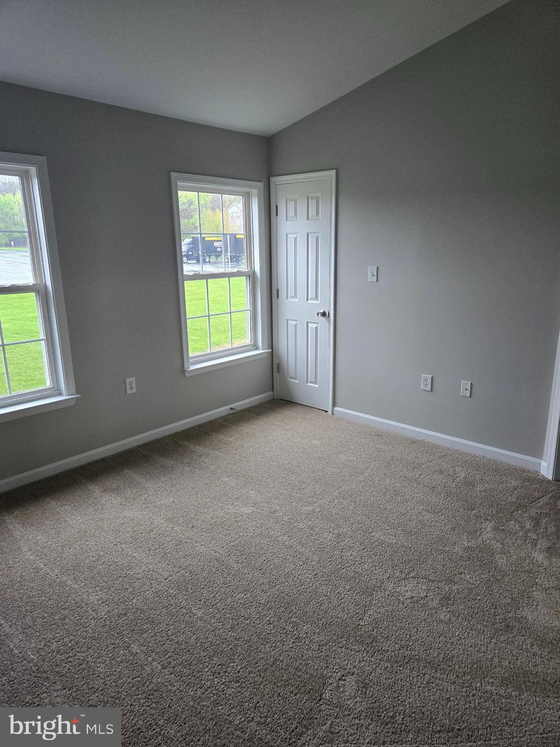 COUNTY GREEN - Residential