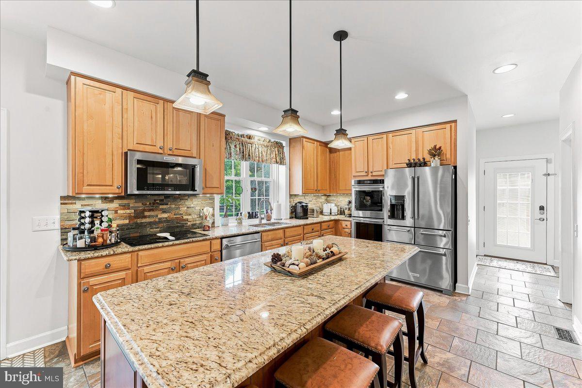 39 MAPLE LANE