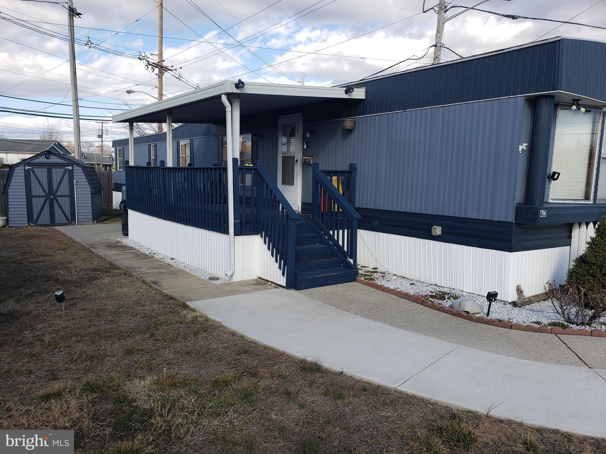 3A ASHWOOD AVENUE