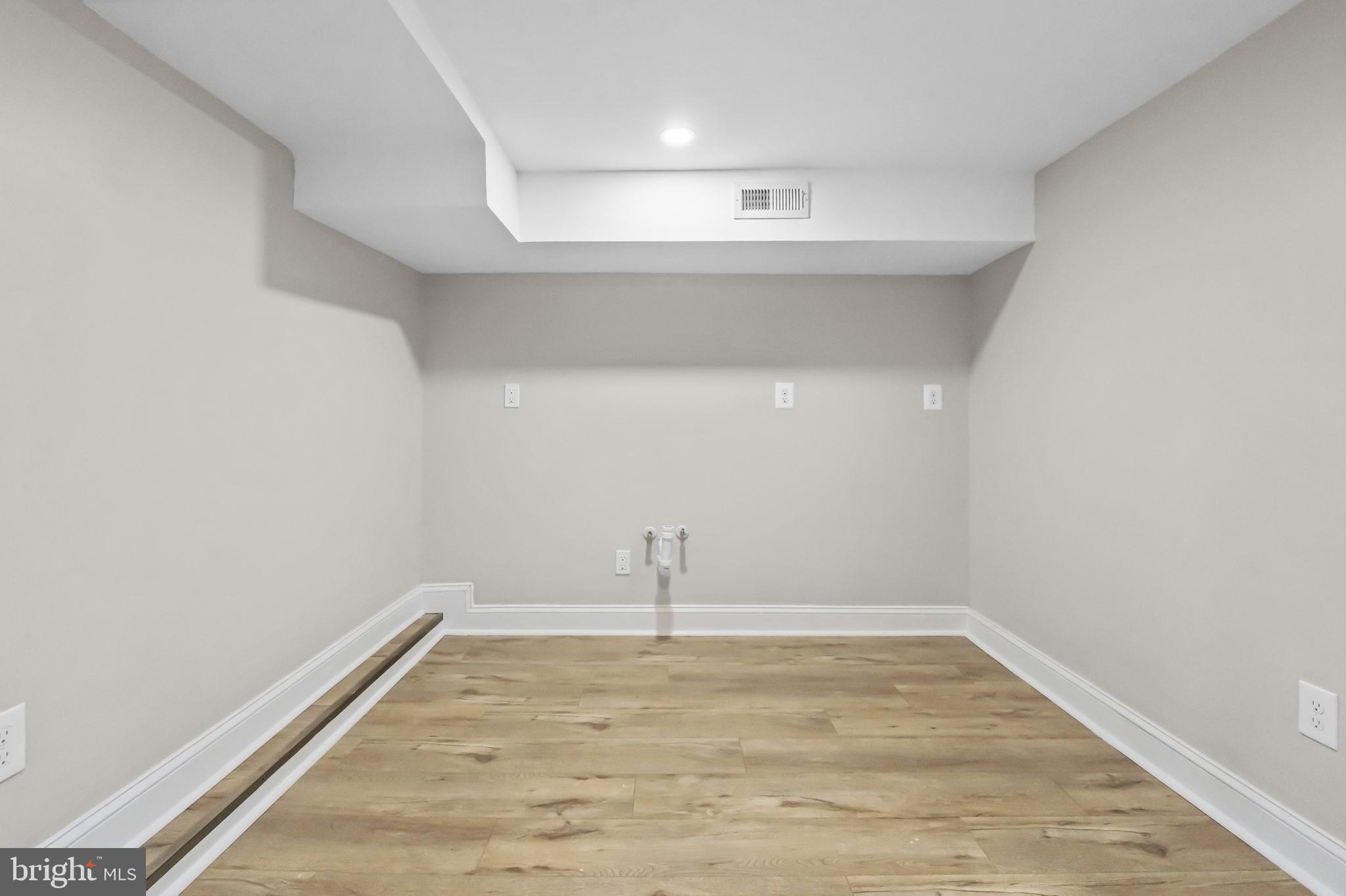 EDMONDSON VIILLAGE - Residential