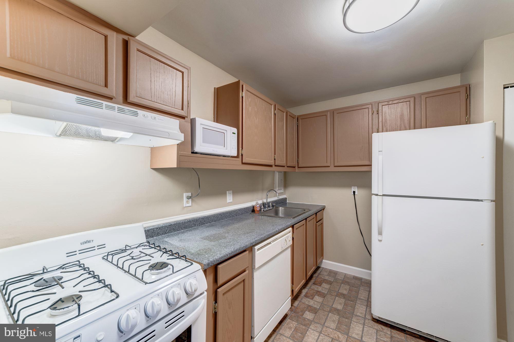 CANTERBURY SQUARE - Residential