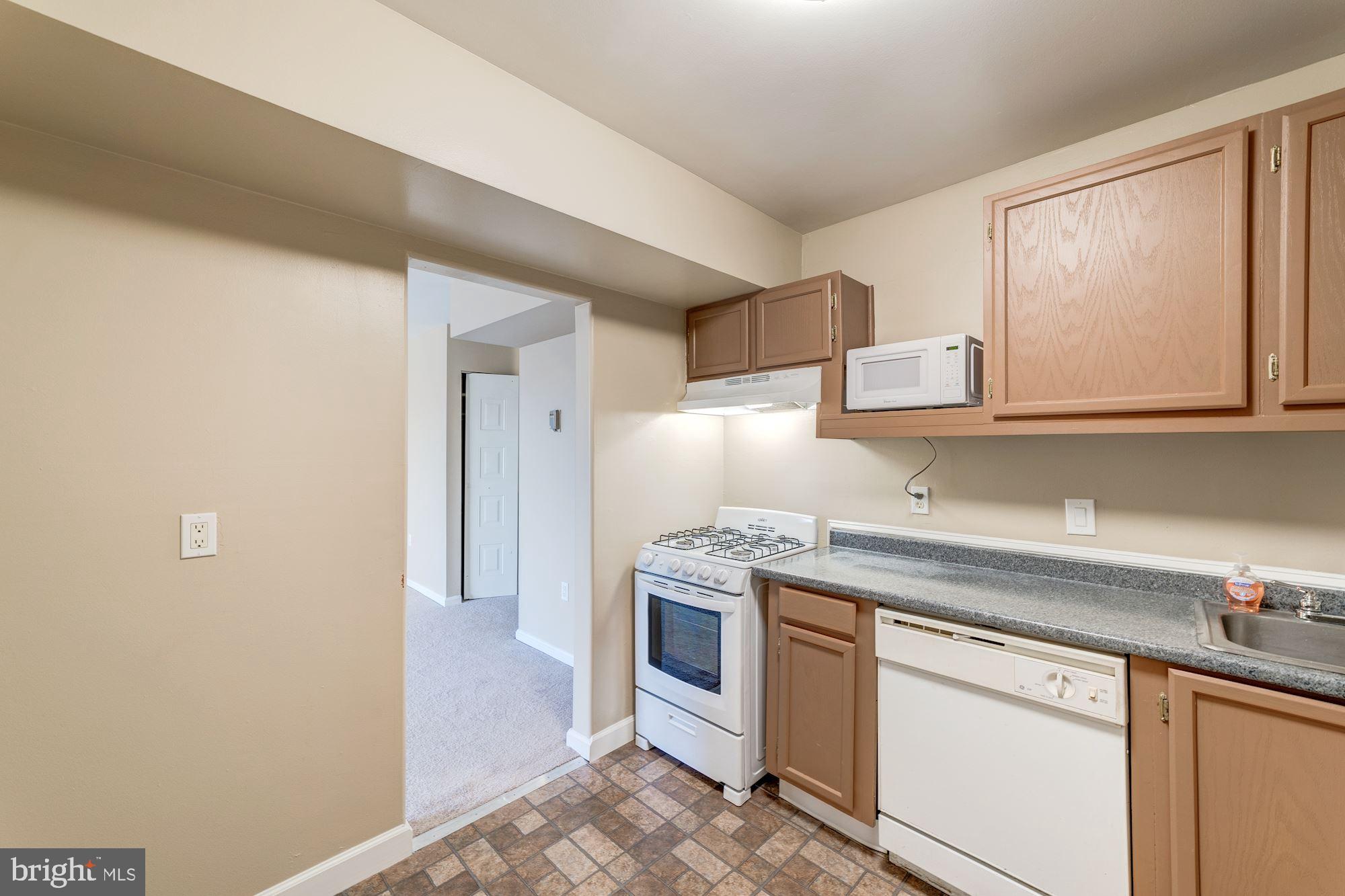 CANTERBURY SQUARE - Residential