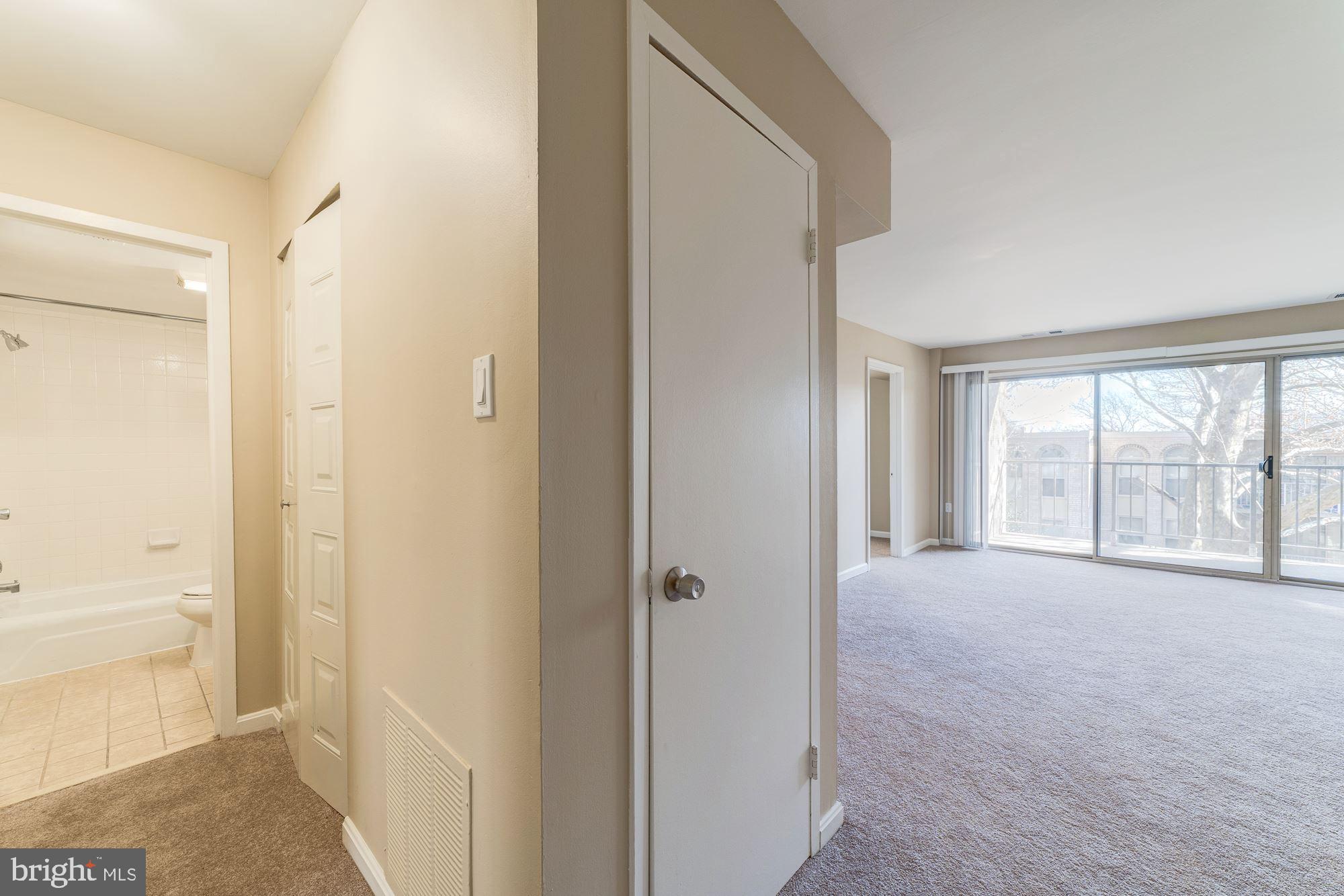 CANTERBURY SQUARE - Residential