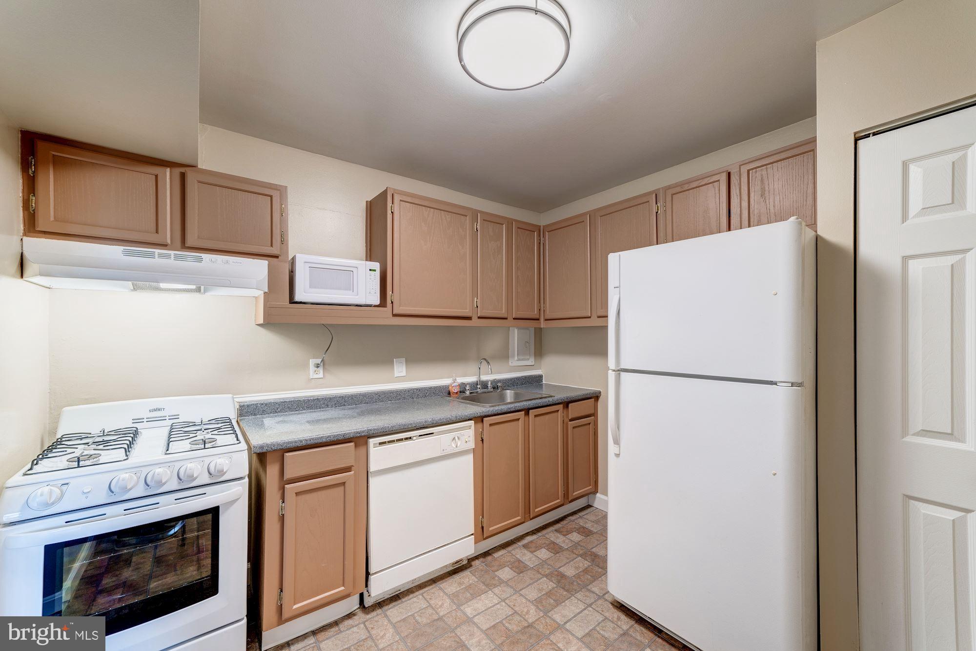 CANTERBURY SQUARE - Residential