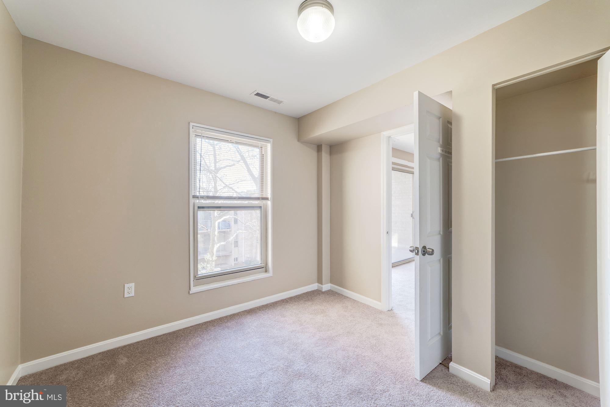 CANTERBURY SQUARE - Residential