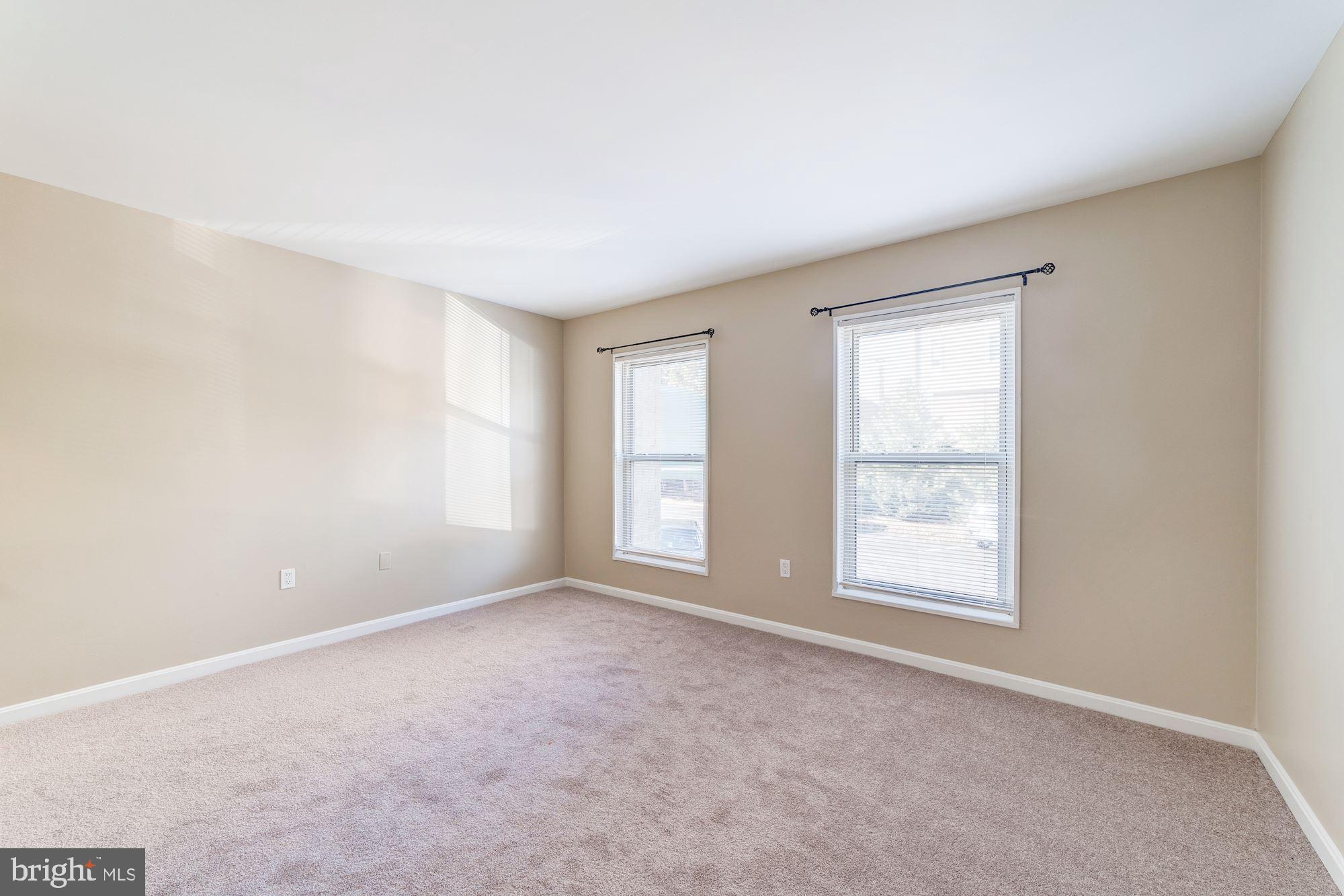 CANTERBURY SQUARE - Residential