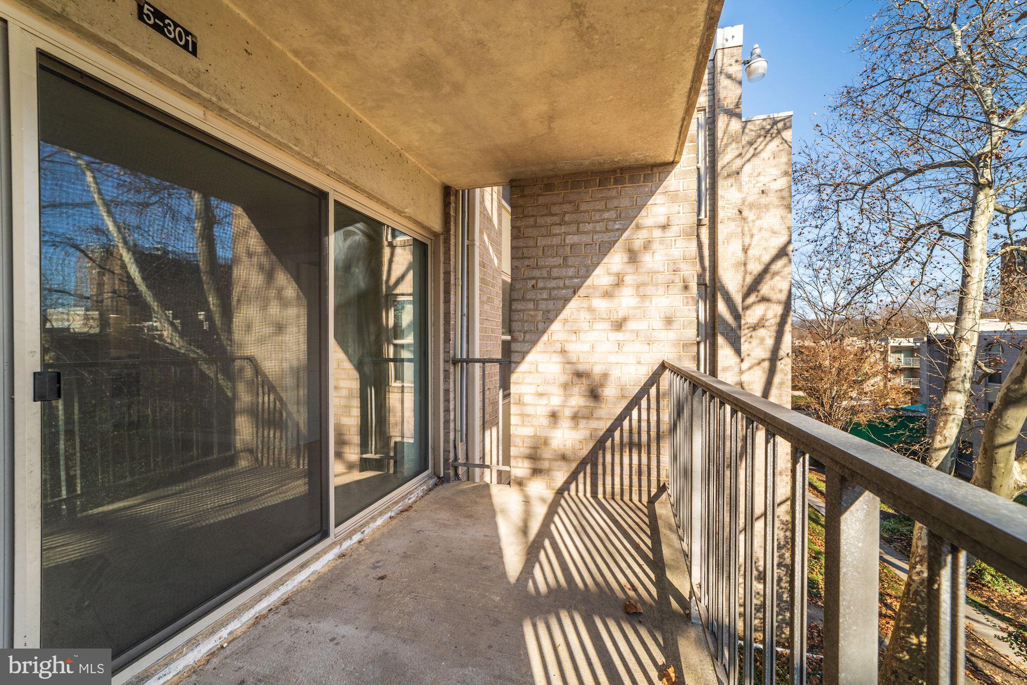 CANTERBURY SQUARE - Residential