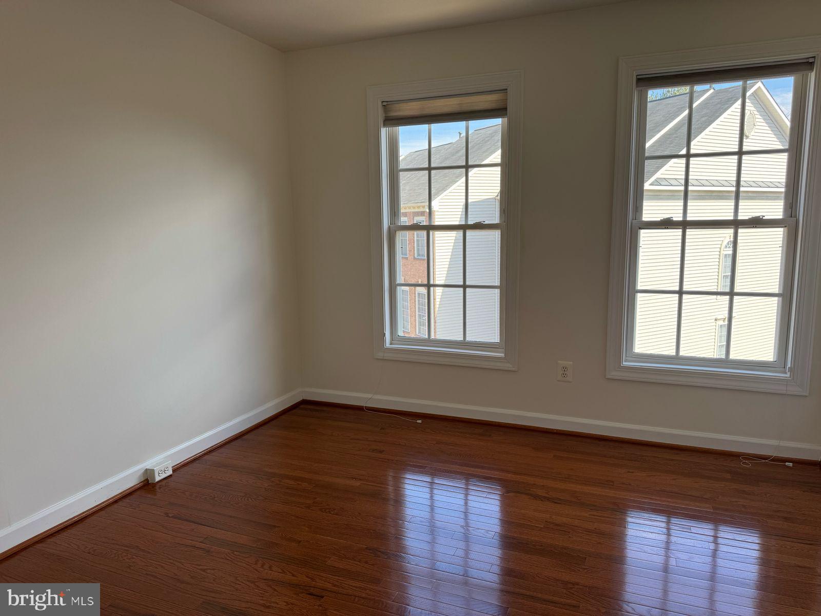 LAUREL CREST - Residential Lease