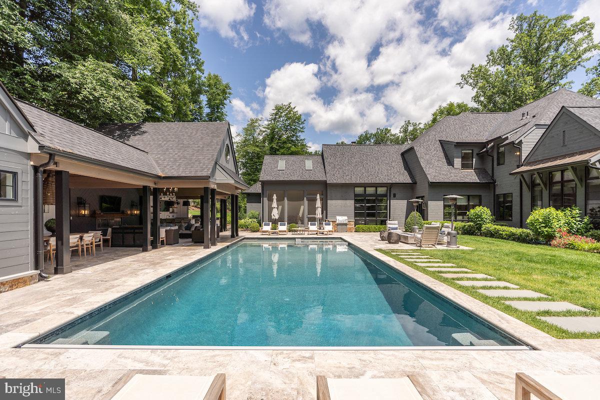 LANGLEY FOREST - Residential